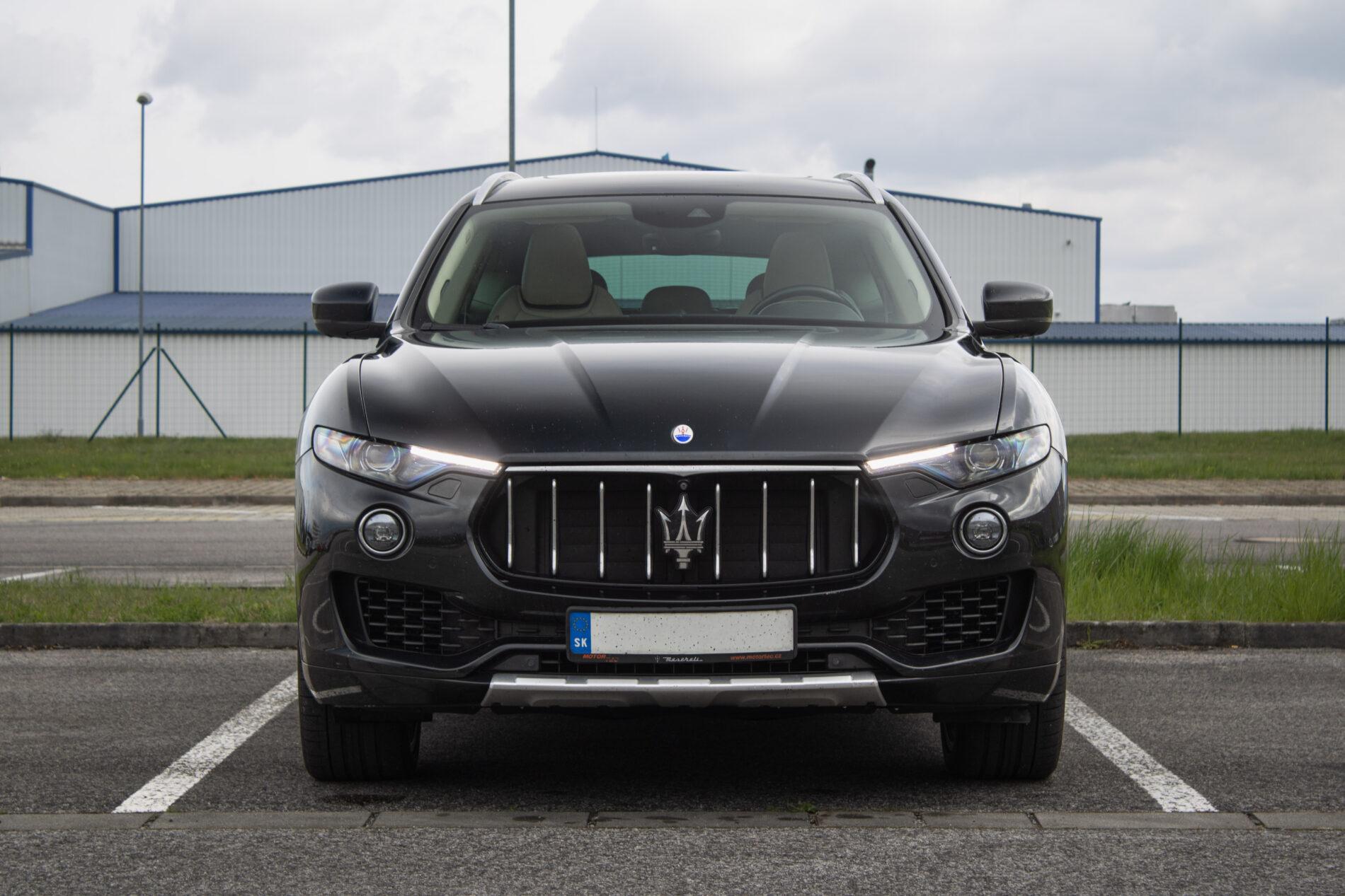 2017 Maserati Levante, černá suv, 212 484 km