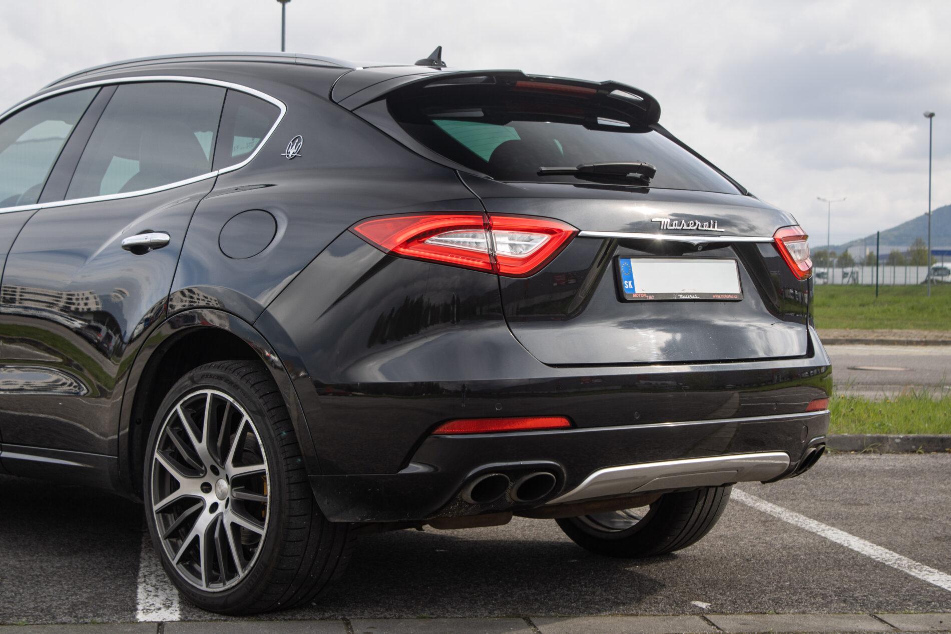 2017 Maserati Levante, černá suv, 212 484 km