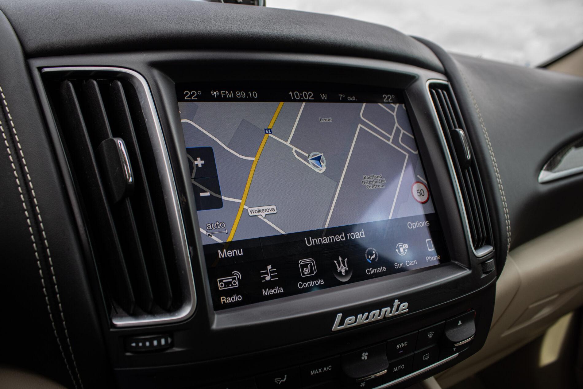 2017 Maserati Levante, černá suv, 212 484 km