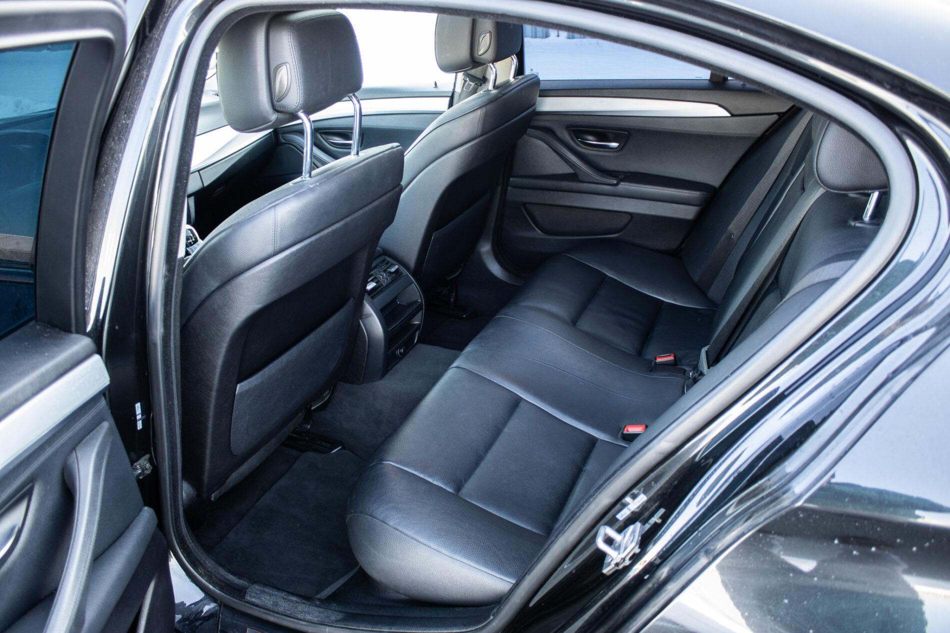 2012 BMW 535d, černá sedan, 303 563 km