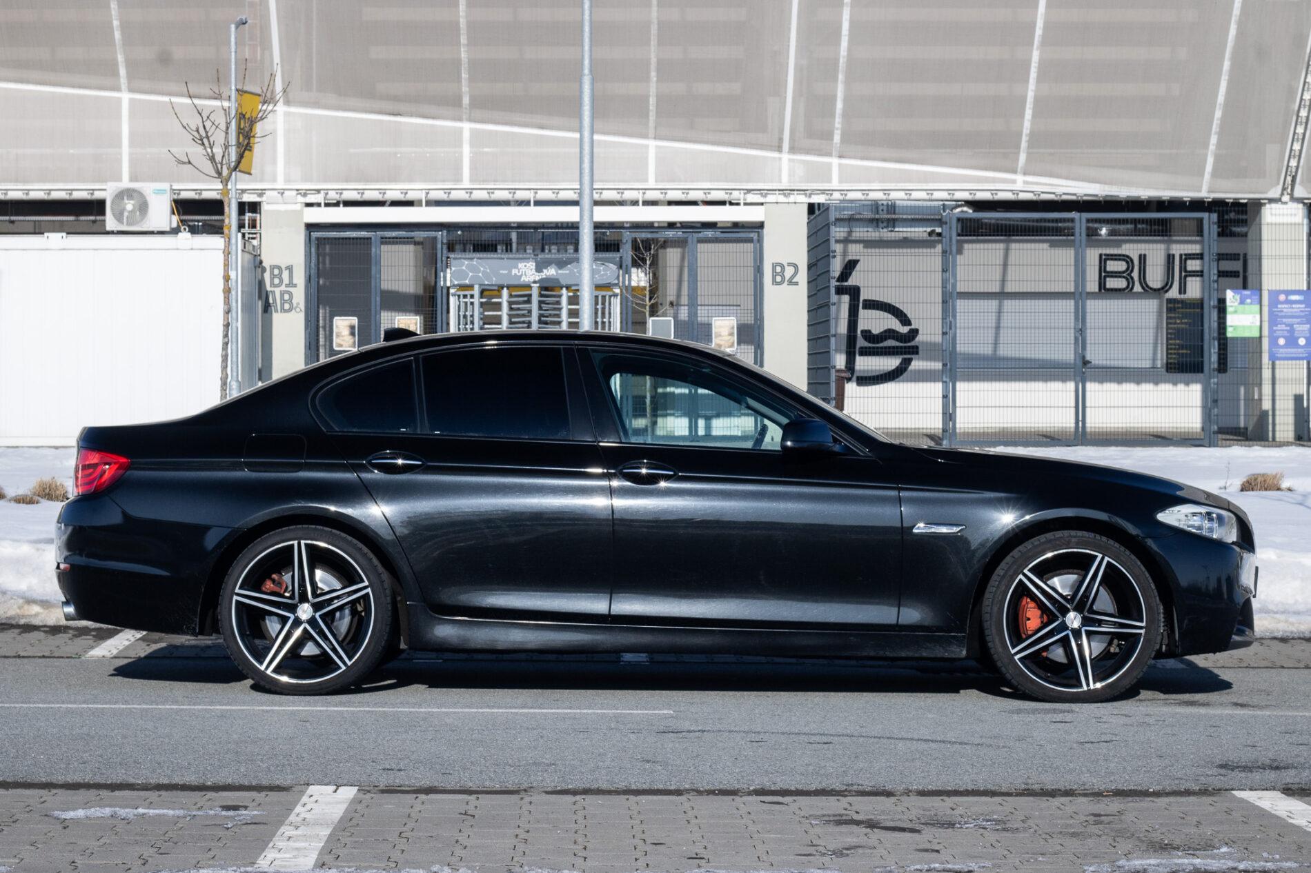 2012 BMW 535d, černá sedan, 303 563 km