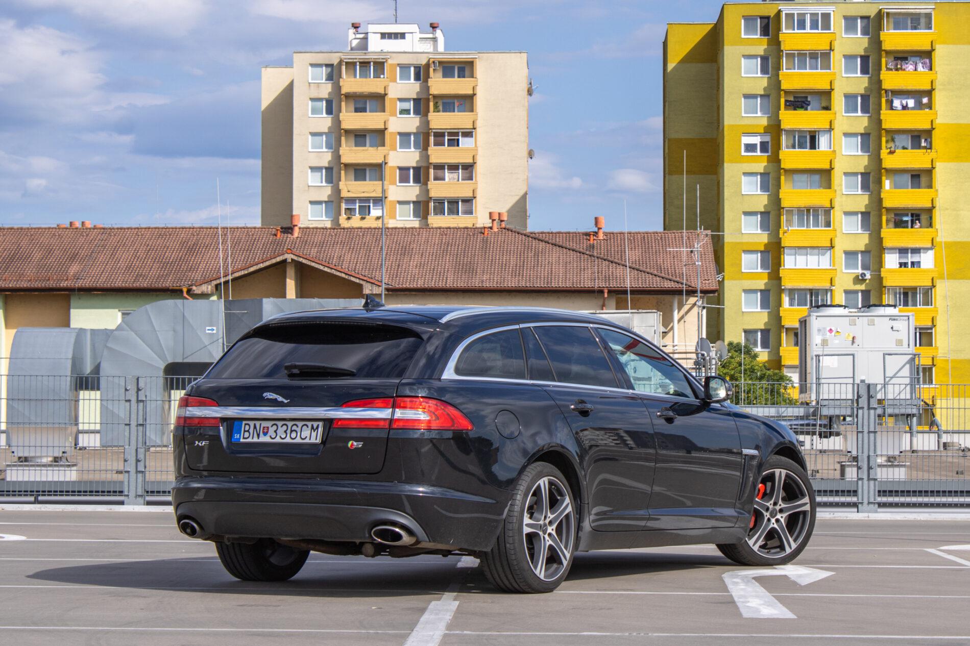 2014 Jaguar XF, černá kombi, 224 926 km