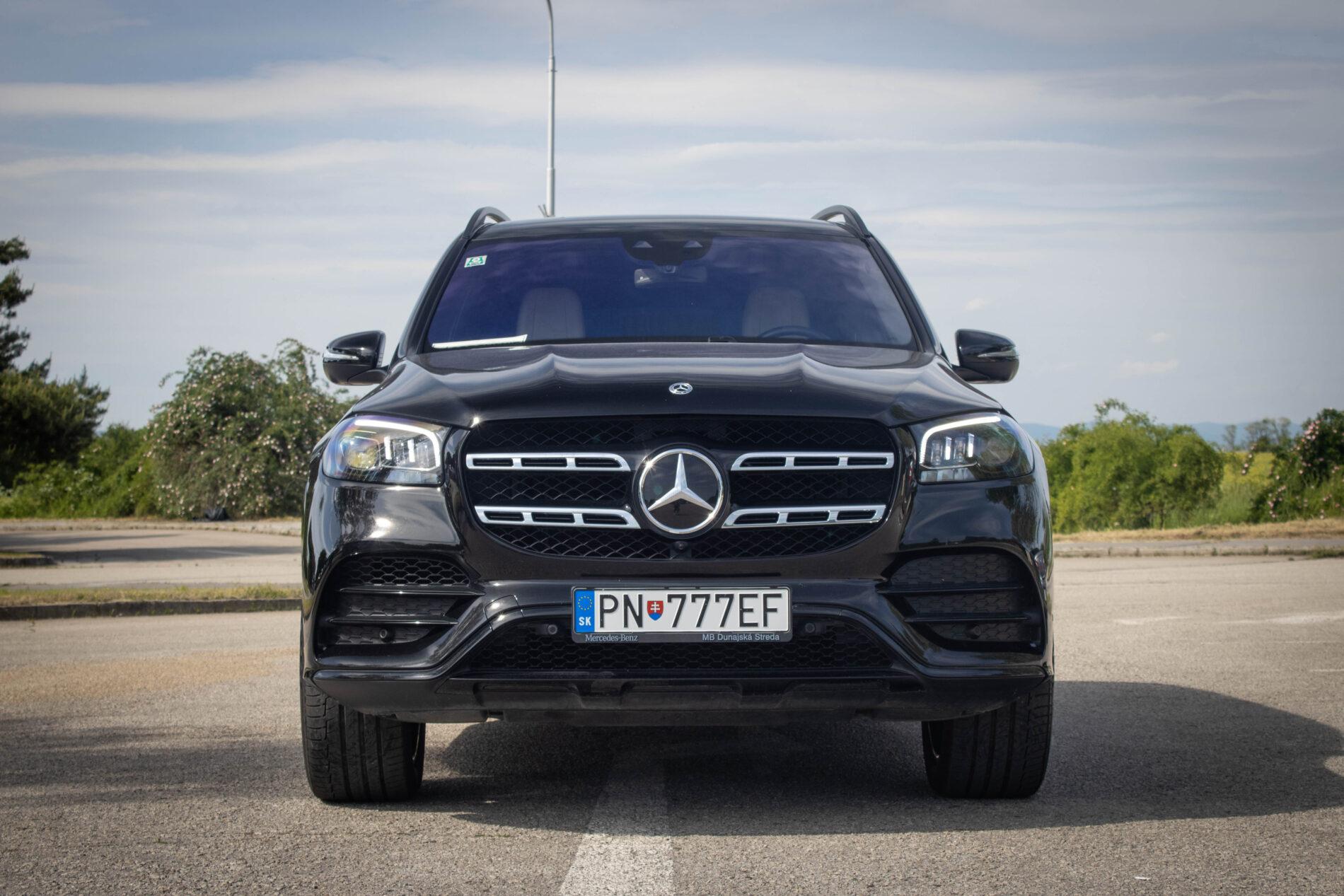 2023 Mercedes-Benz GLS 400d, černá suv, 40 535 km