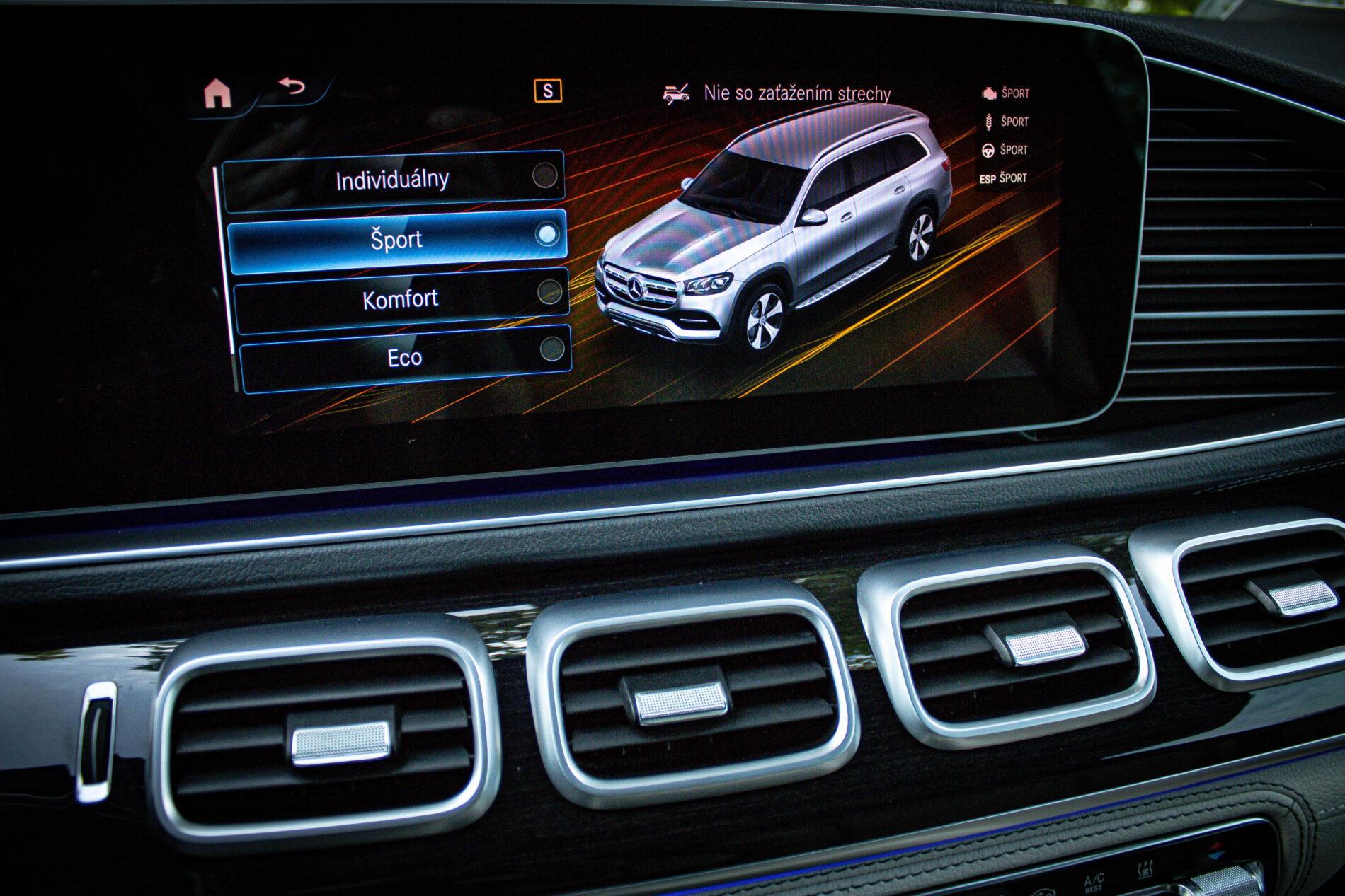 2023 Mercedes-Benz GLS 400d, černá suv, 40 535 km