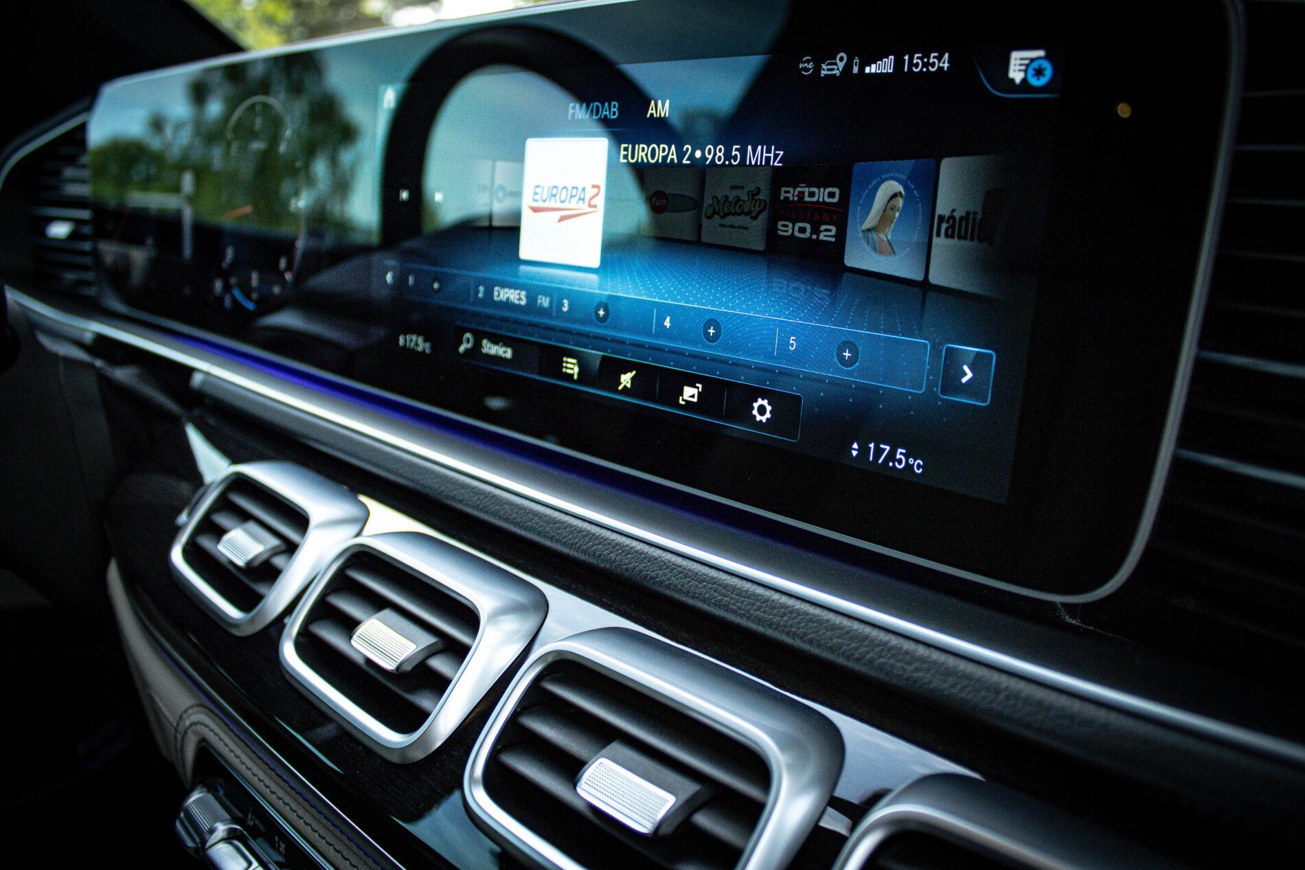 2023 Mercedes-Benz GLS 400d, černá suv, 40 535 km