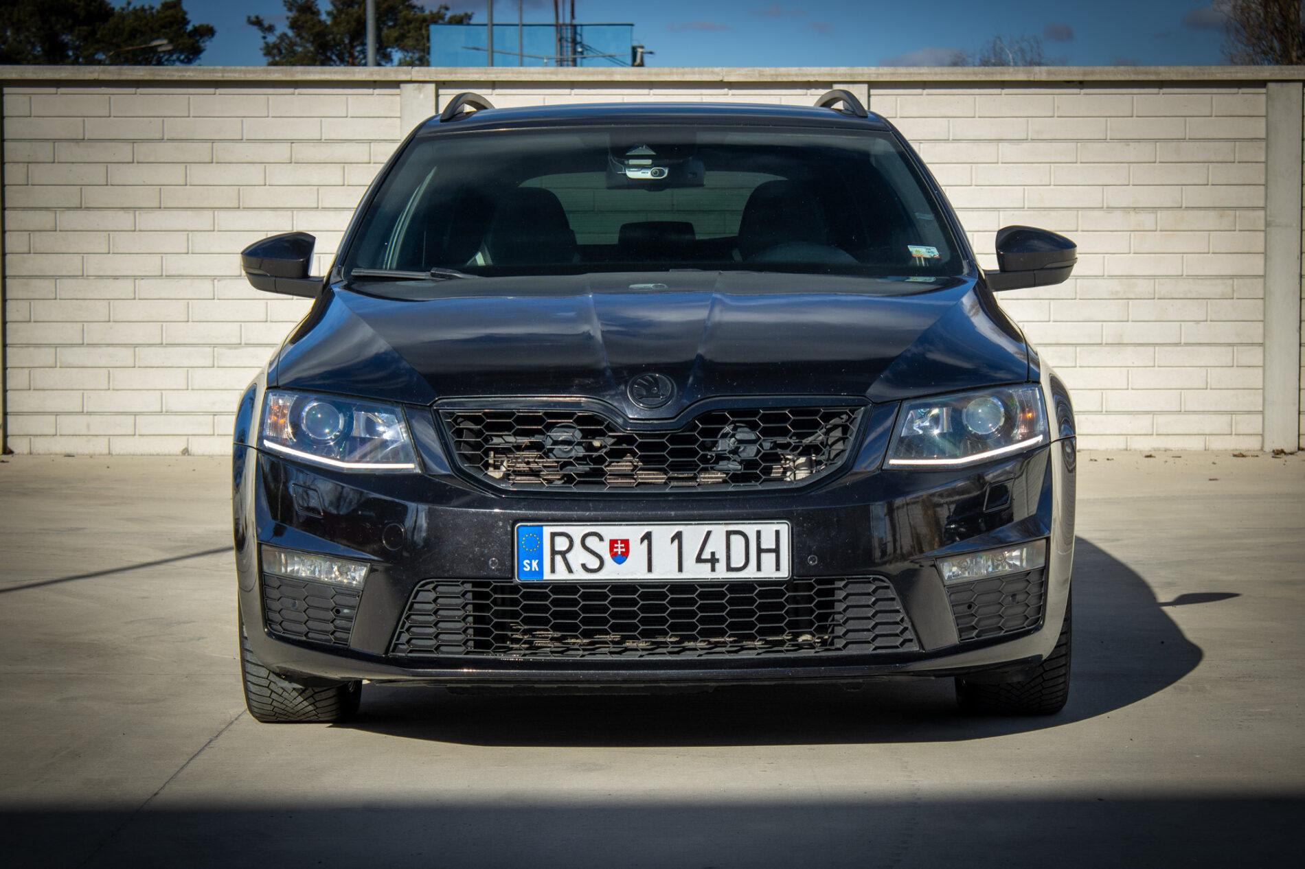2016 Skoda Octavia RS, černá kombi, 237 027 km