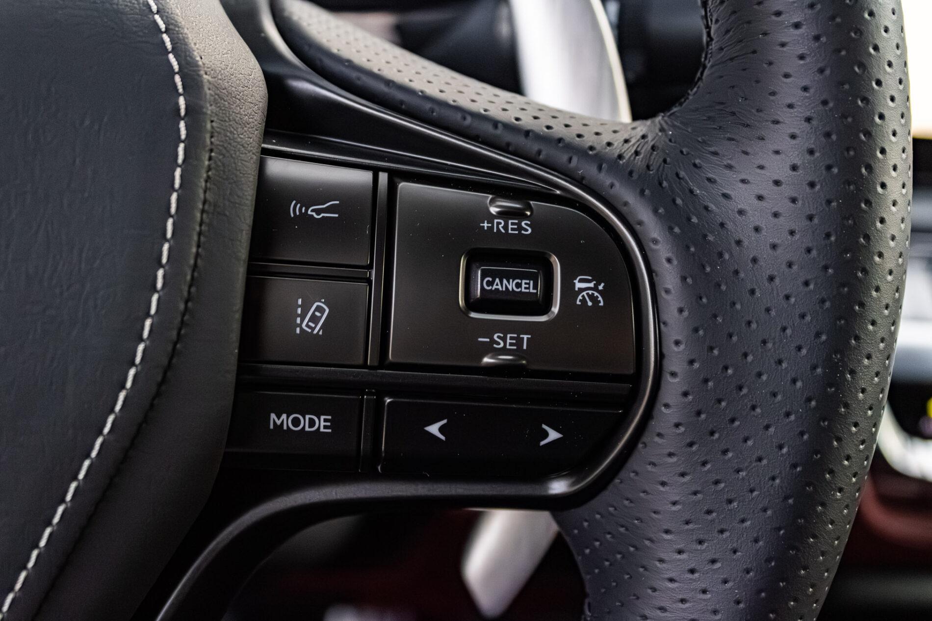 2024 Lexus LC 500, černá kabriolet, 67 km