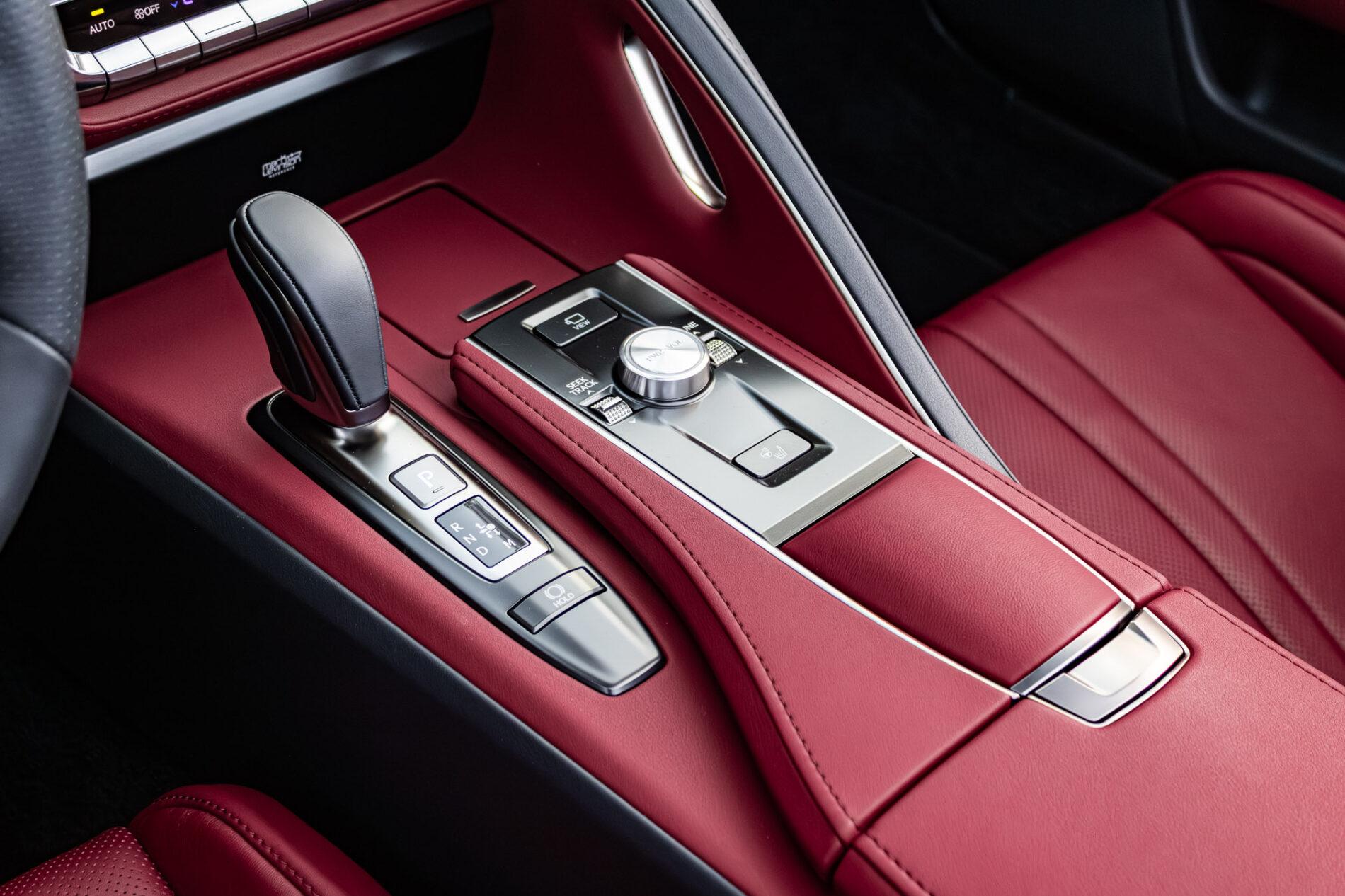 2024 Lexus LC 500, černá kabriolet, 67 km
