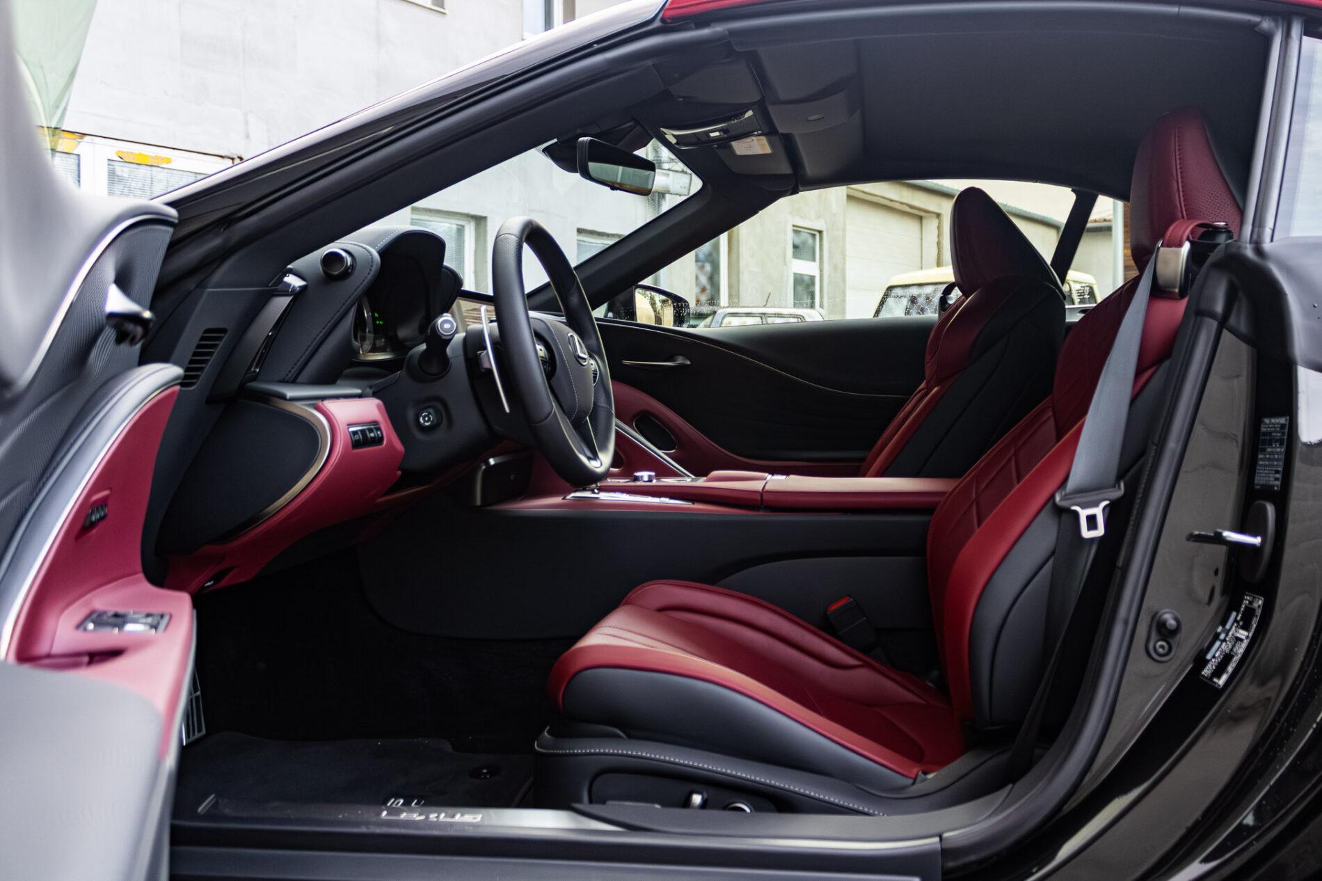 2024 Lexus LC 500, černá kabriolet, 67 km