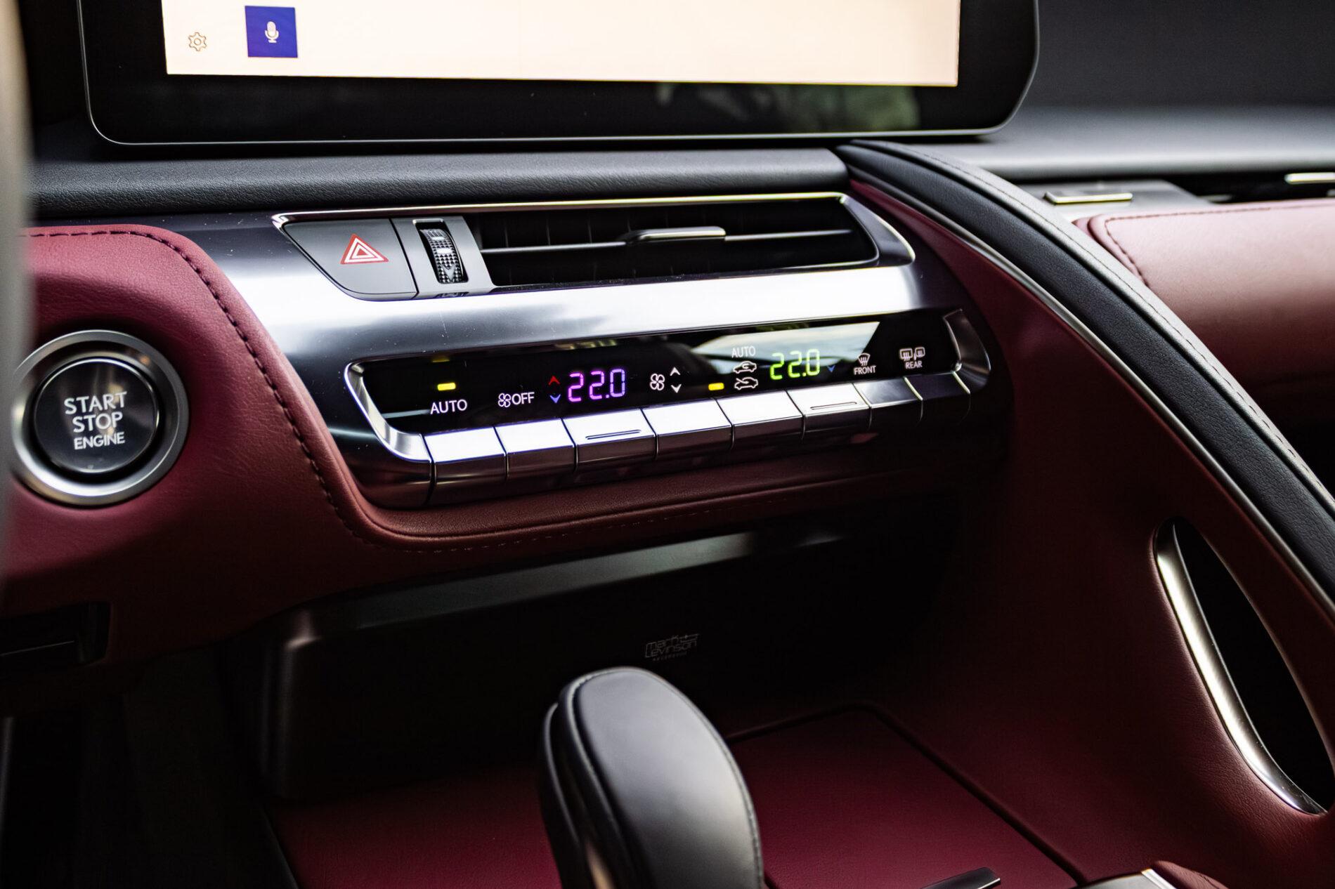 2024 Lexus LC 500, černá kabriolet, 67 km