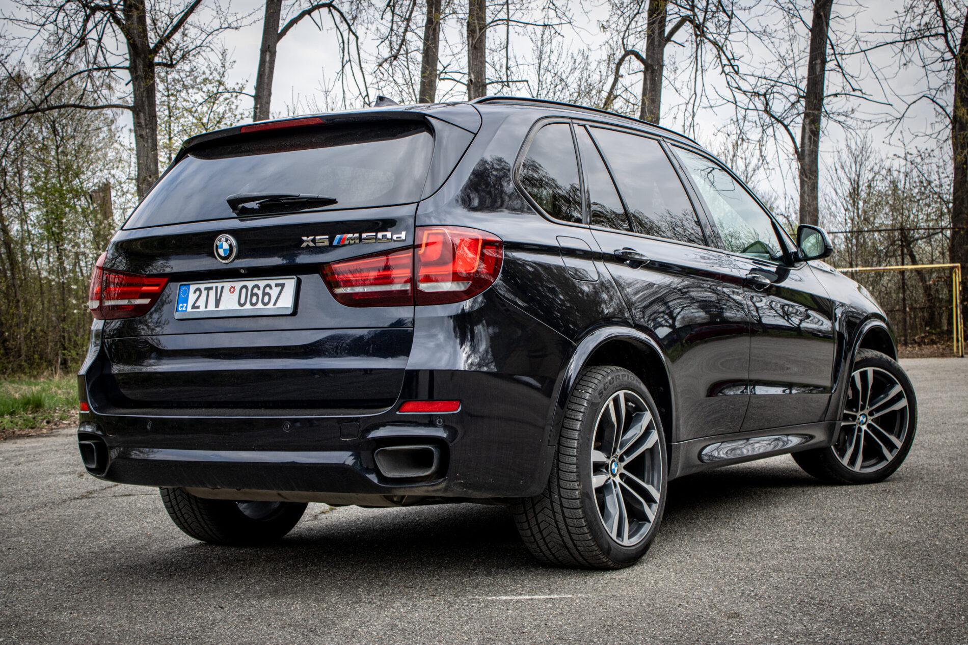 2014 BMW X5 M50d, černá suv, 255 839 km