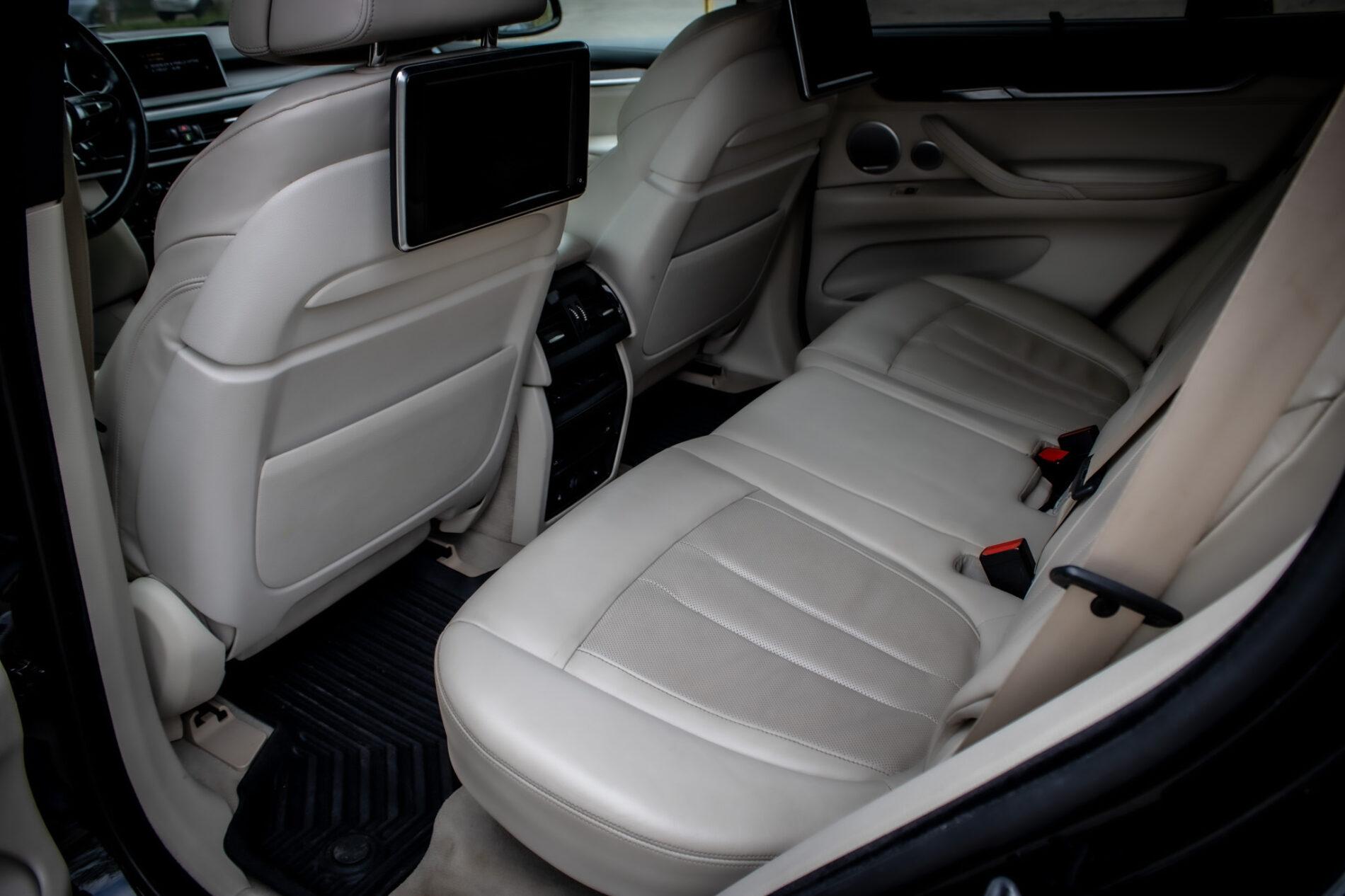 2014 BMW X5 M50d, černá suv, 255 839 km
