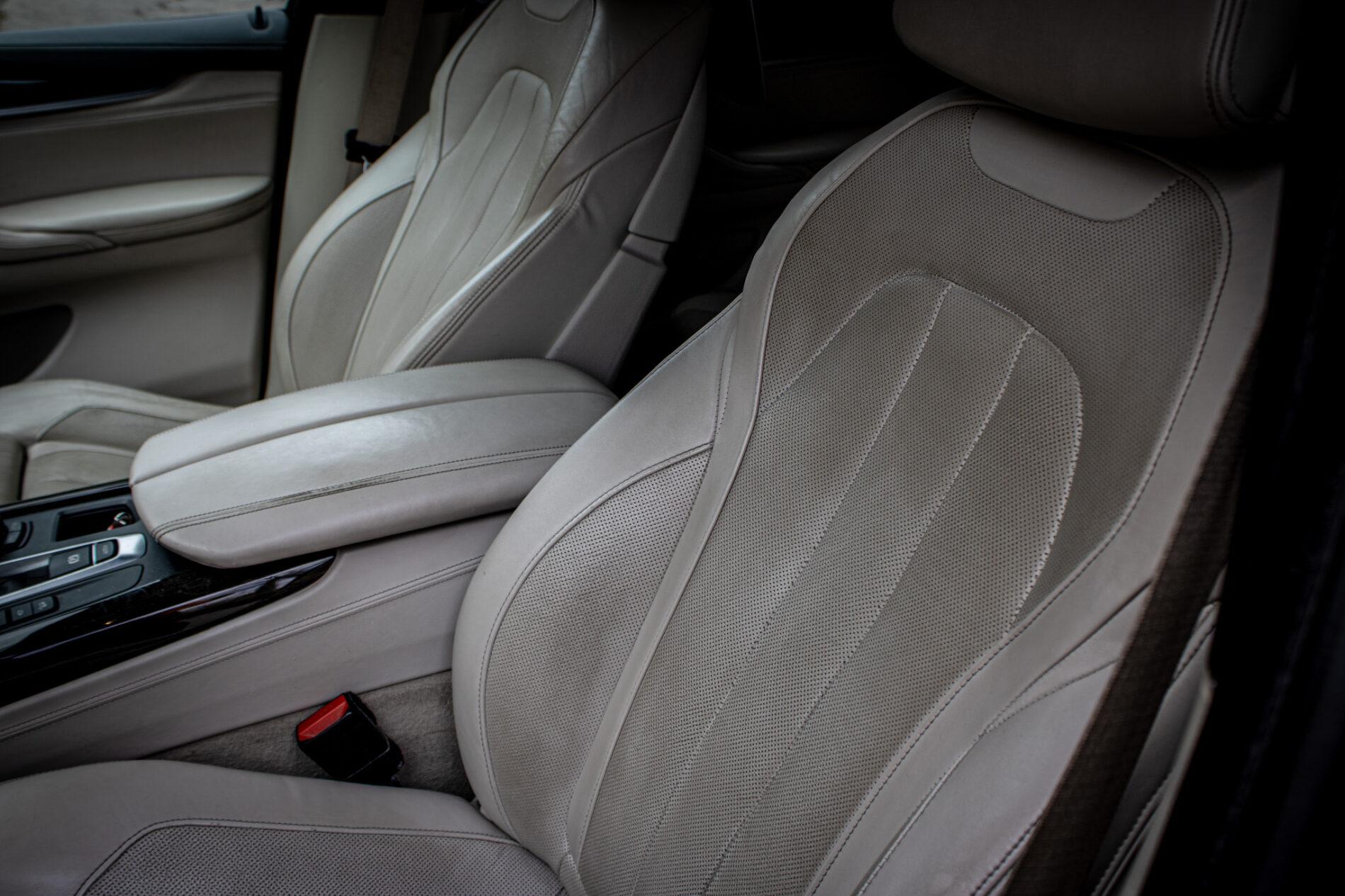 2014 BMW X5 M50d, černá suv, 255 839 km