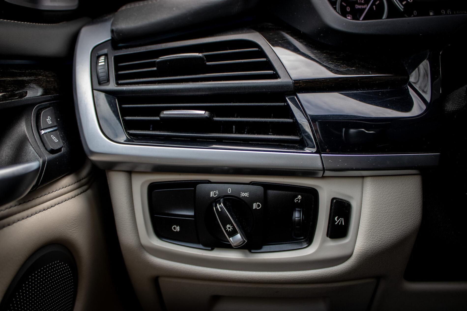 2014 BMW X5 M50d, černá suv, 255 839 km