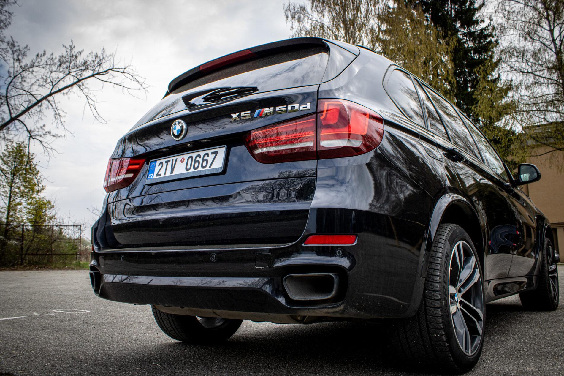 2014 BMW X5 M50d, černá suv, 255 839 km