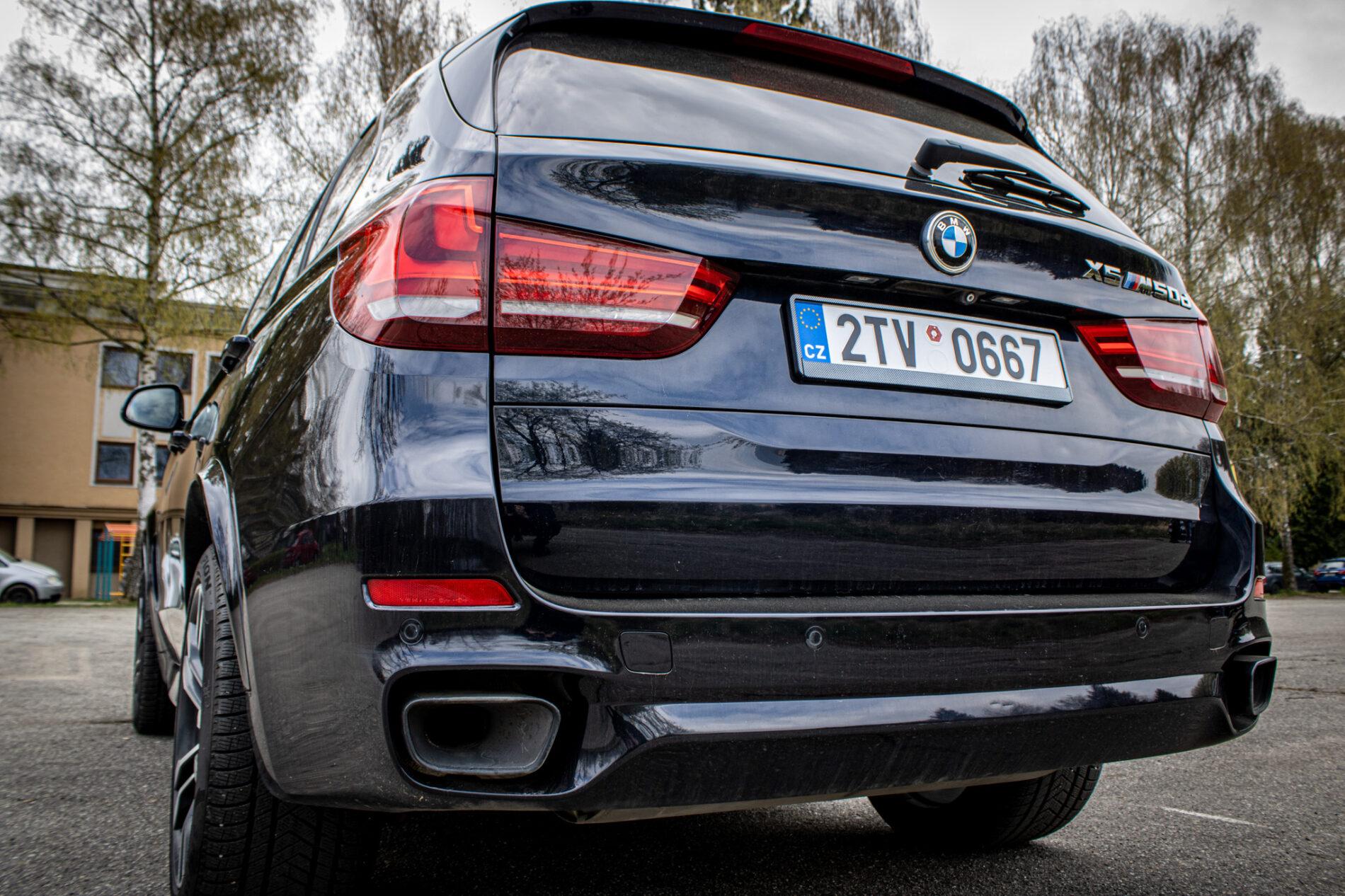 2014 BMW X5 M50d, černá suv, 255 839 km