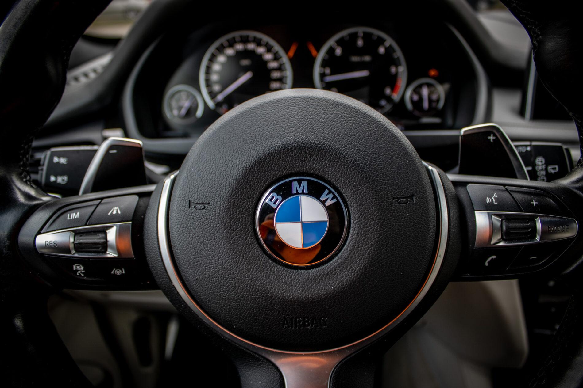 2014 BMW X5 M50d, černá suv, 255 839 km