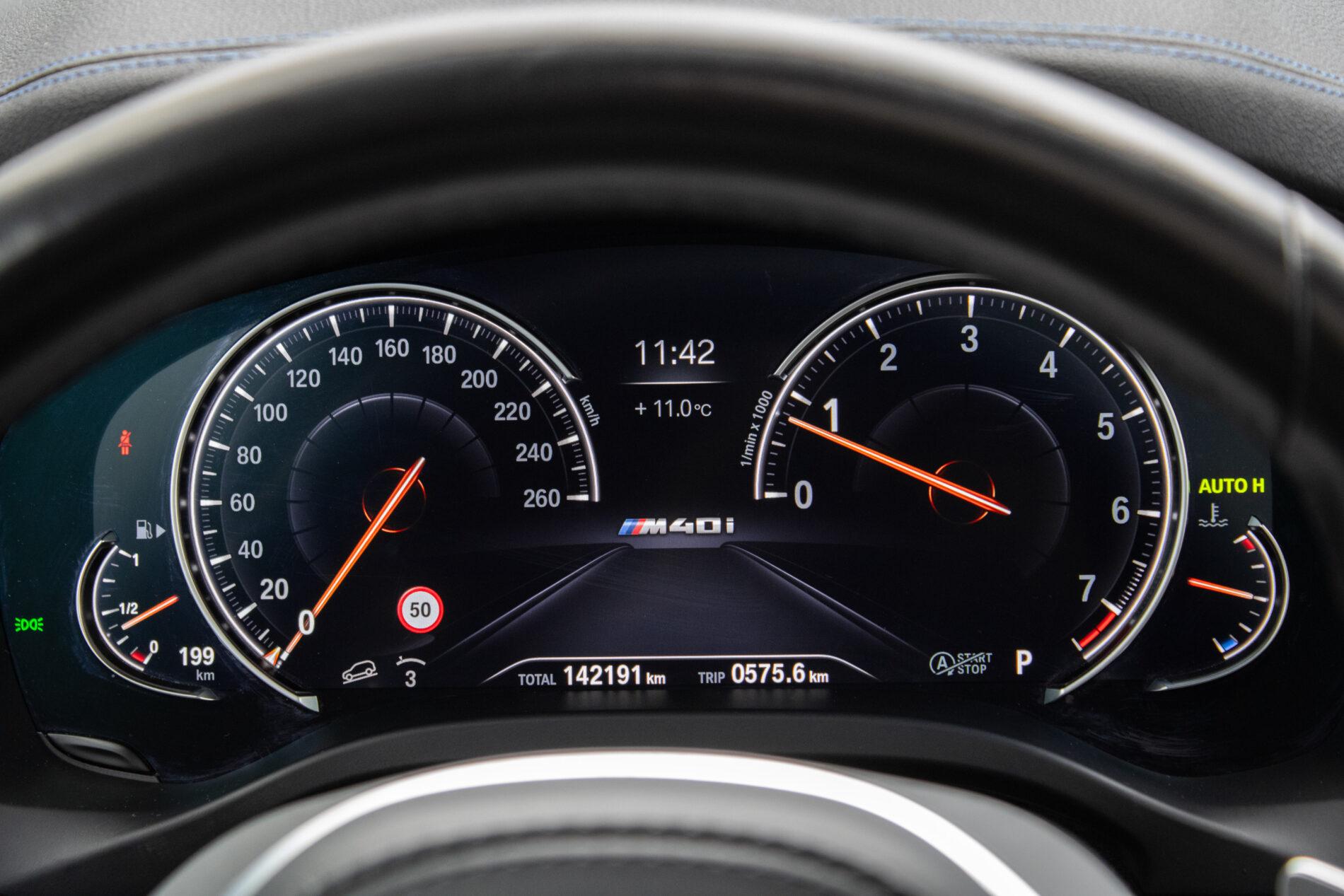 2019 BMW X3 M40i, bílá suv, 142 191 km