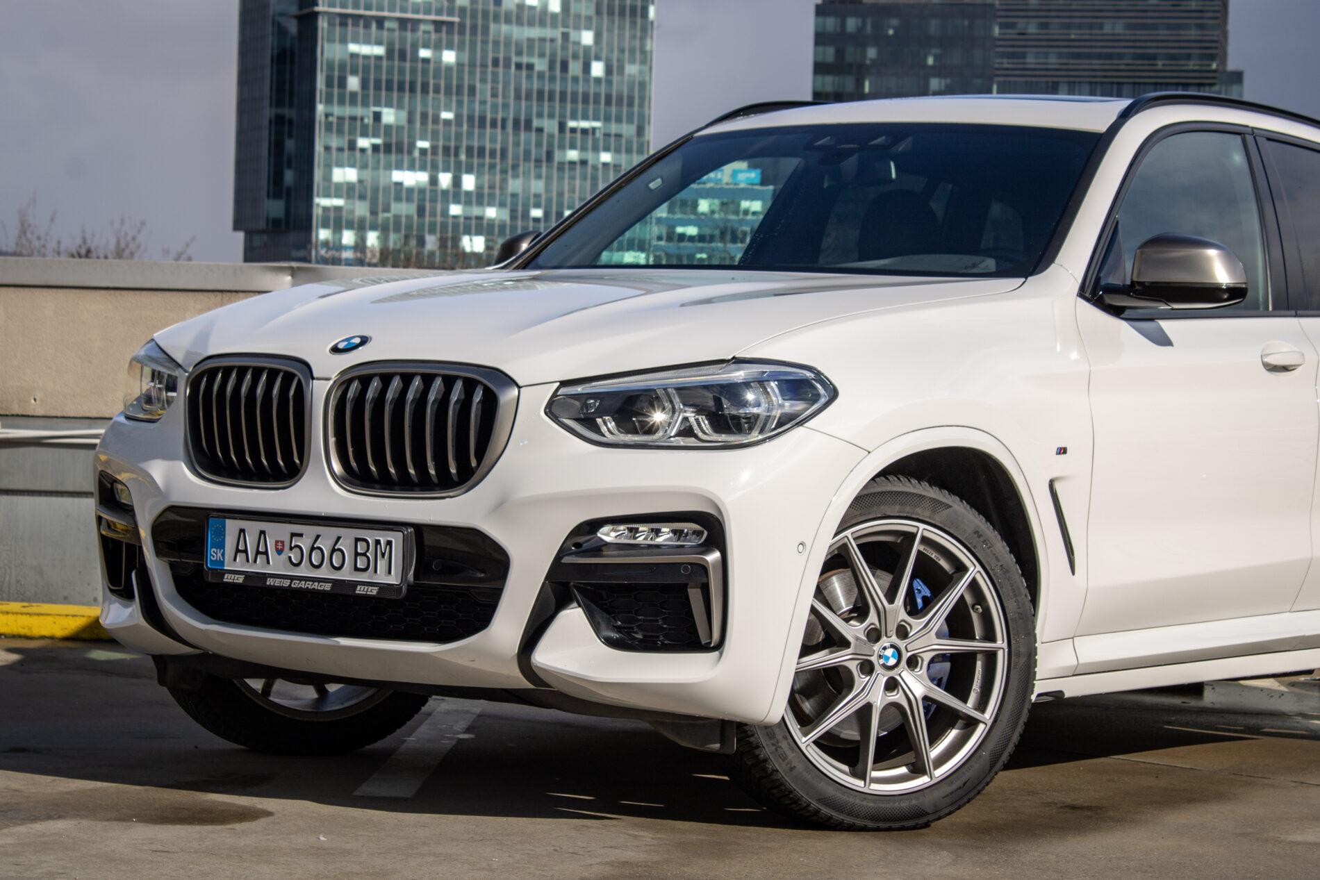 2019 BMW X3 M40i, bílá suv, 142 191 km