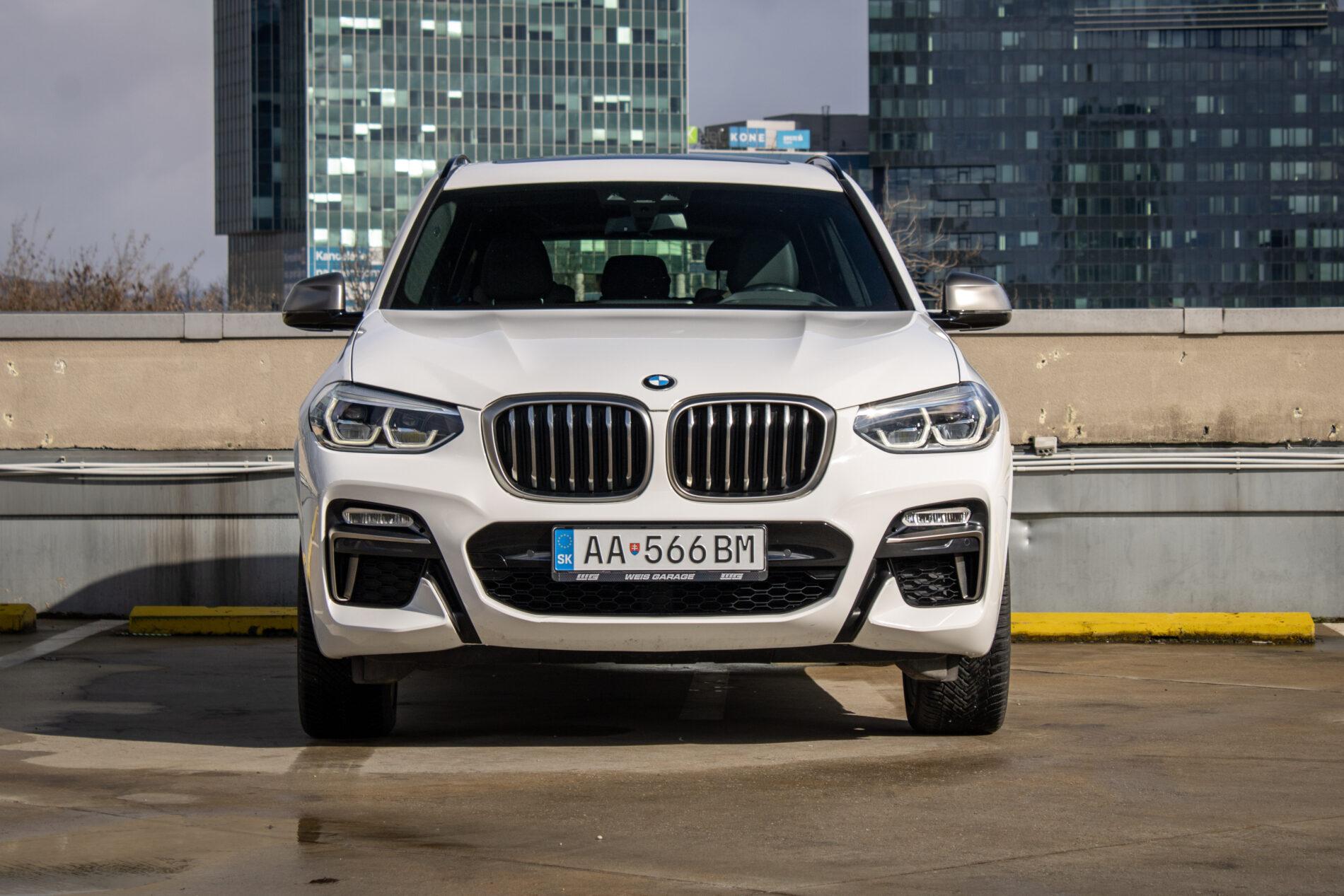 2019 BMW X3 M40i, bílá suv, 142 191 km