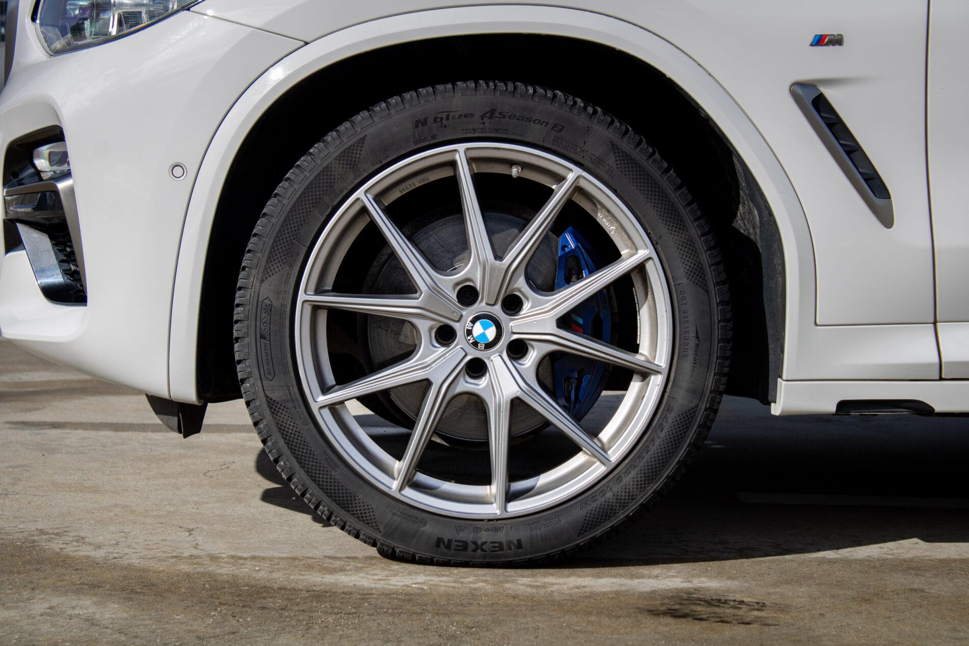2019 BMW X3 M40i, bílá suv, 142 191 km