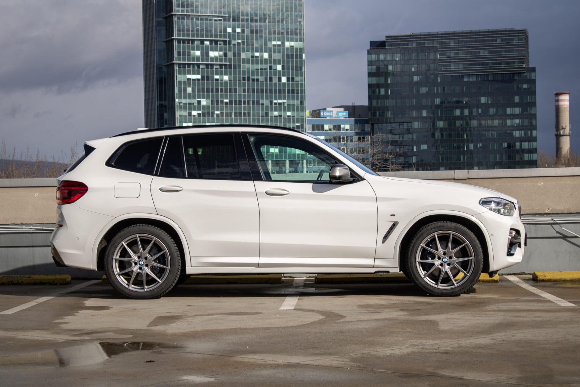 2019 BMW X3 M40i, bílá suv, 142 191 km