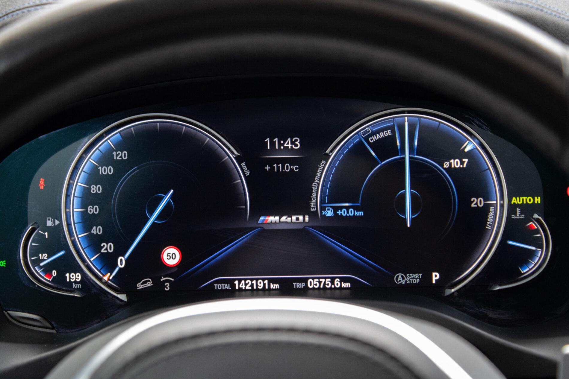 2019 BMW X3 M40i, bílá suv, 142 191 km