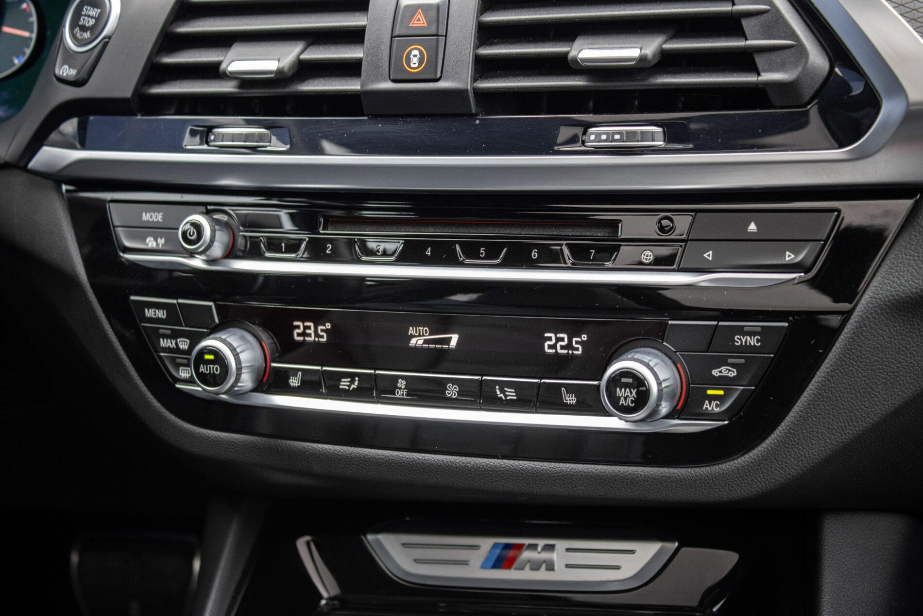 2019 BMW X3 M40i, bílá suv, 142 191 km