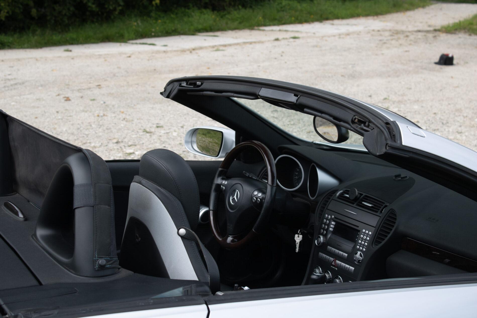 2004 Mercedes-Benz SLK 350, šedá kabriolet, 226 941 km