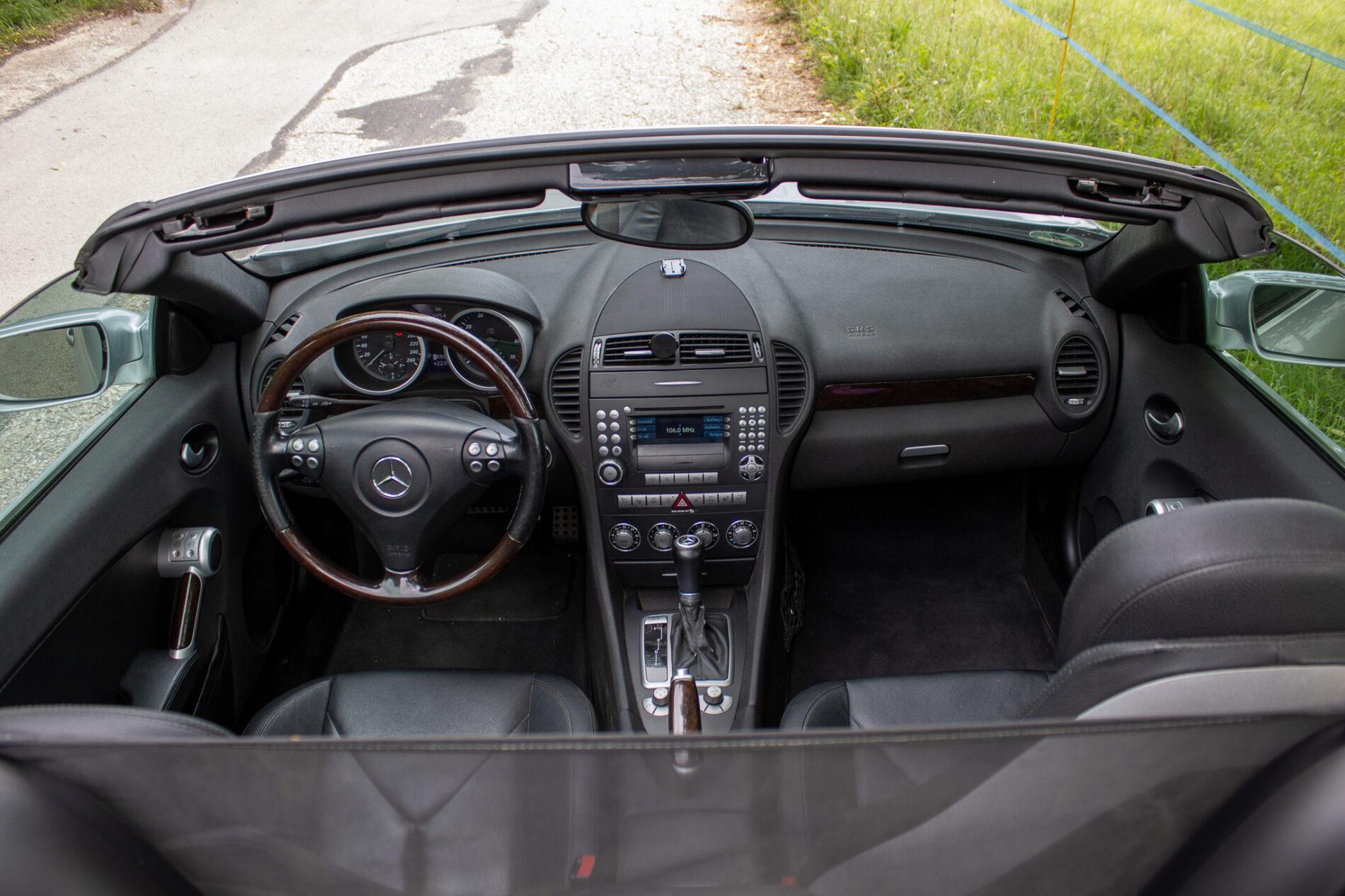 2004 Mercedes-Benz SLK 350, šedá kabriolet, 226 941 km