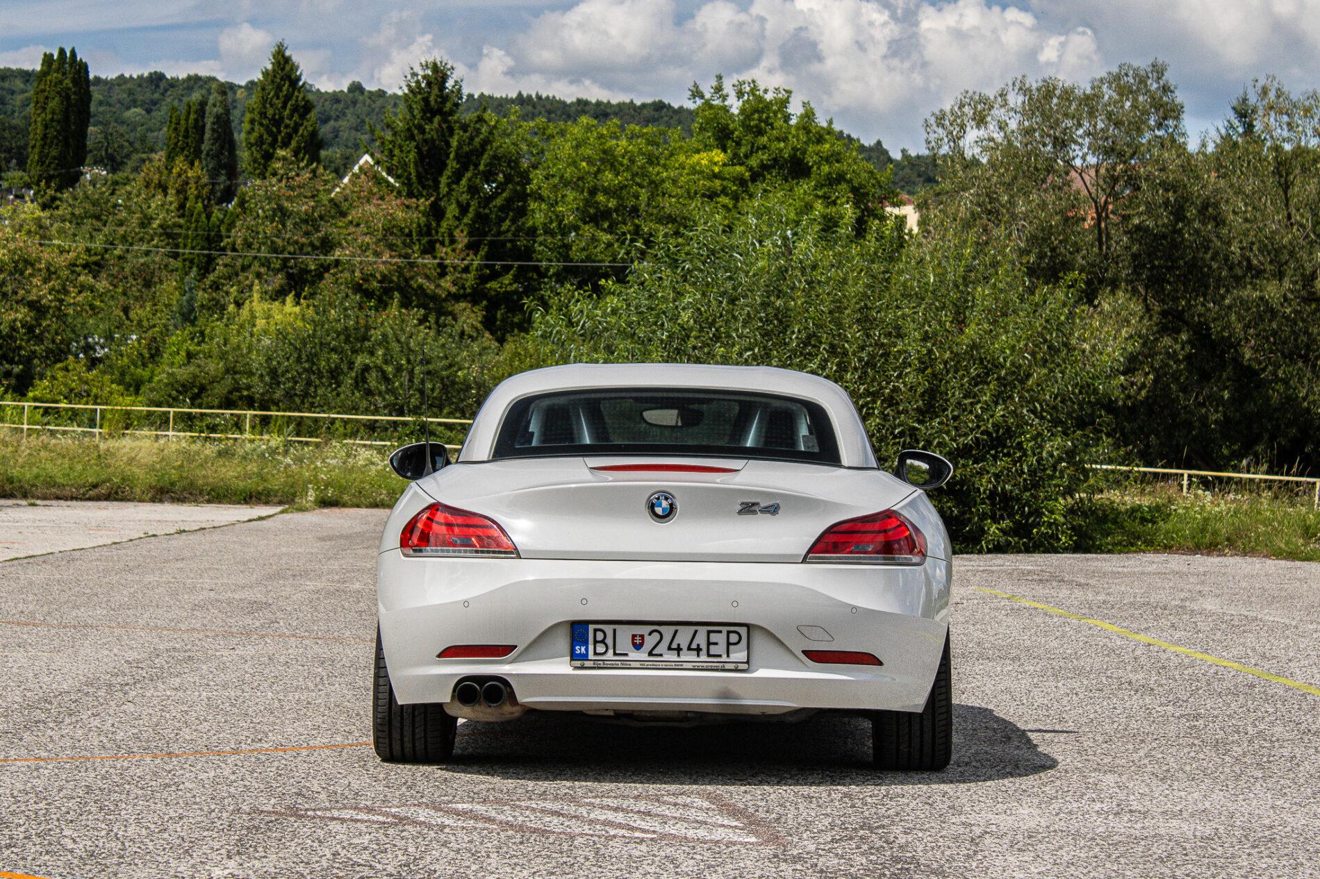 2012 BMW Z4, bílá kabriolet, 170 435 km