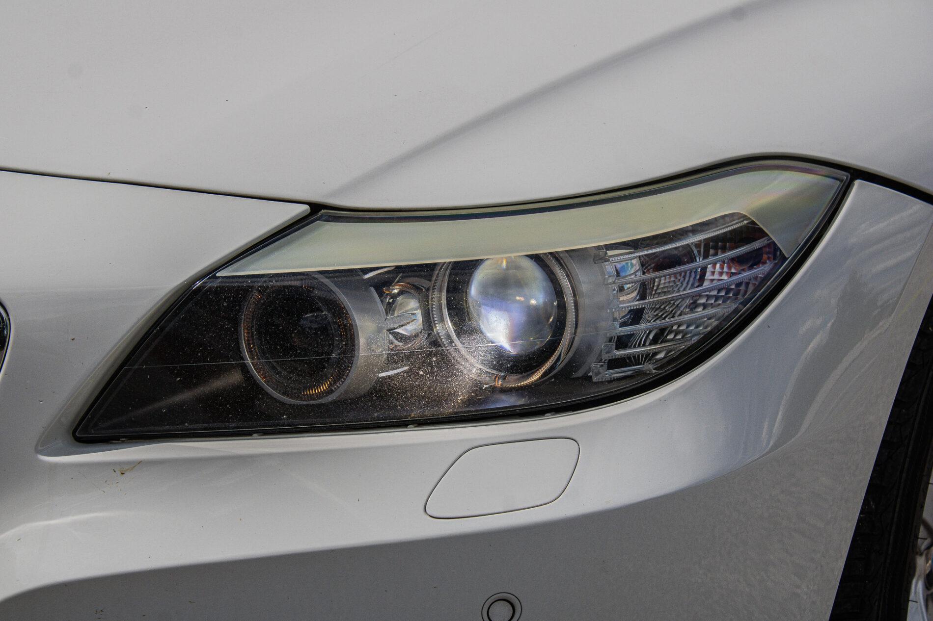 2012 BMW Z4, bílá kabriolet, 170 435 km