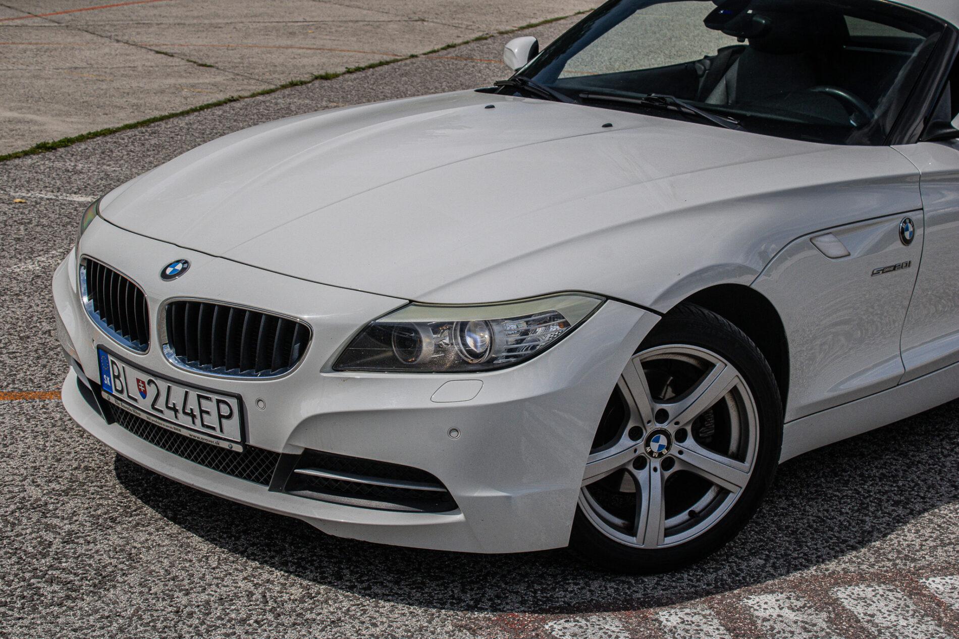 2012 BMW Z4, bílá kabriolet, 170 435 km