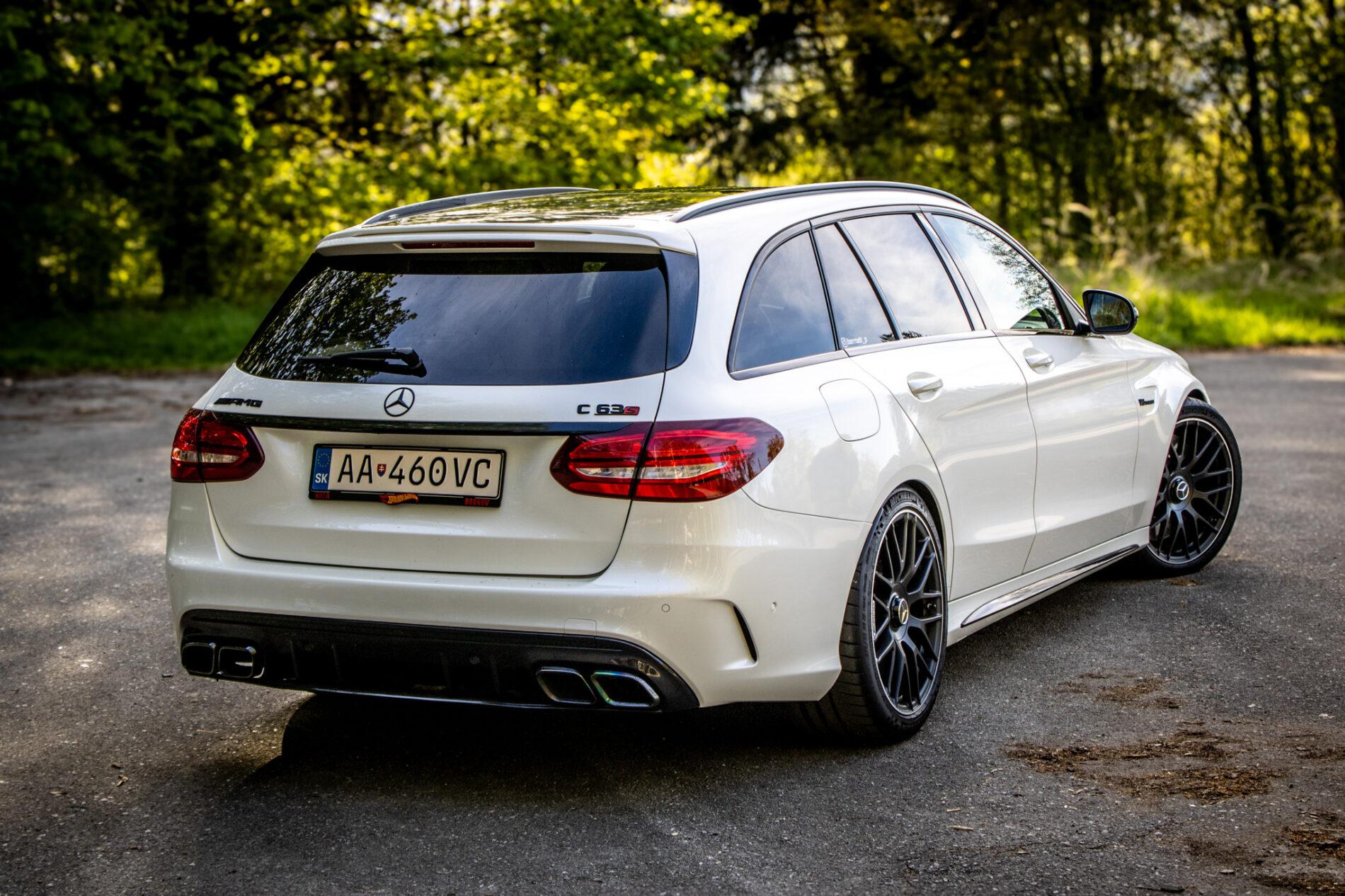 2017 Mercedes-Benz C 63 AMG S, bílá kombi, 79 170 km