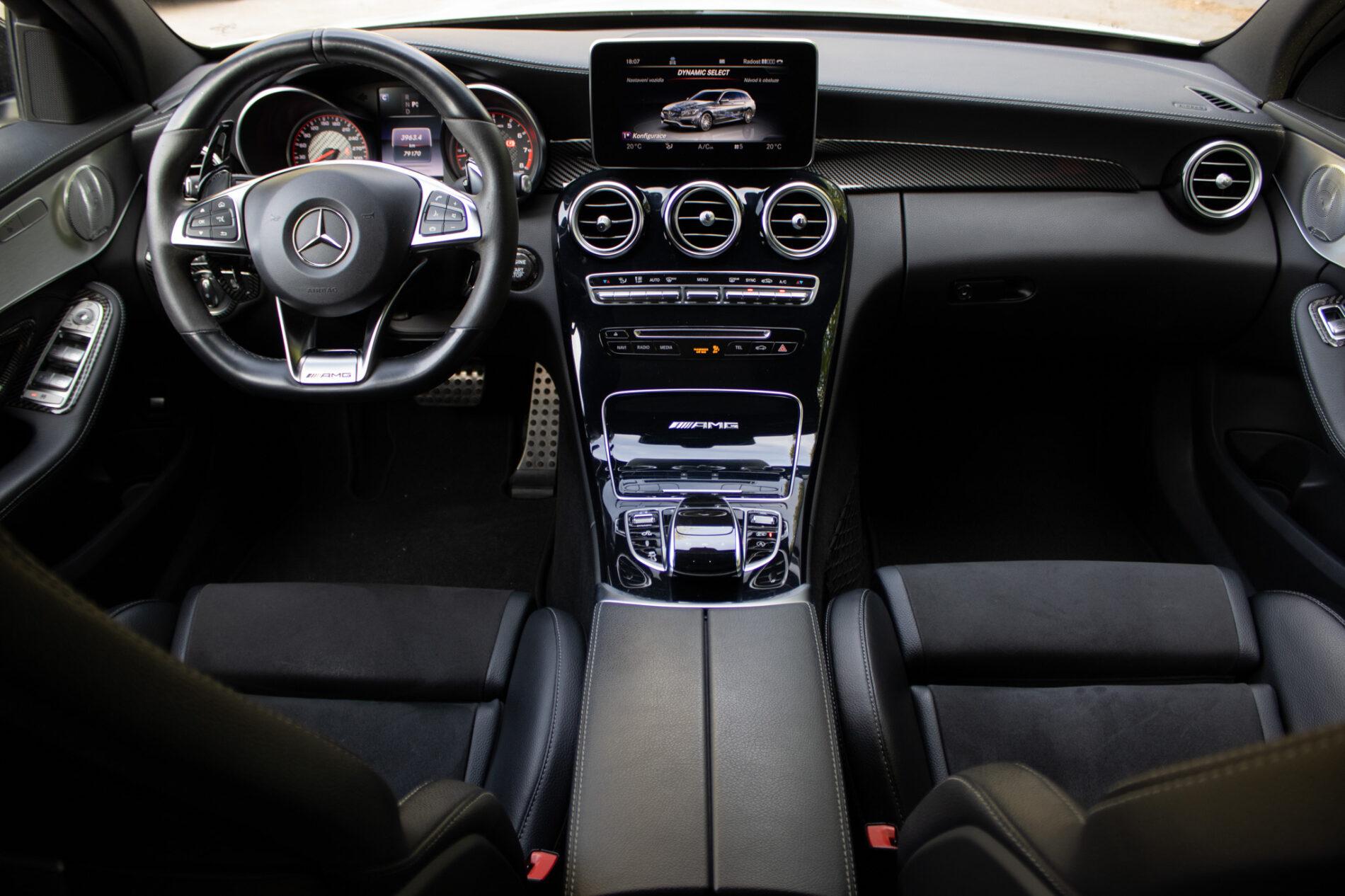 2017 Mercedes-Benz C 63 AMG S, bílá kombi, 79 170 km