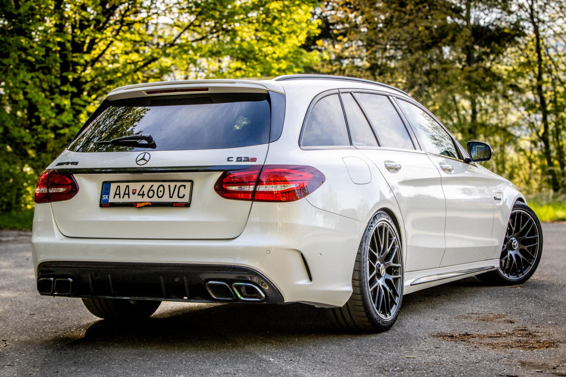 2017 Mercedes-Benz C 63 AMG S, bílá kombi, 79 170 km