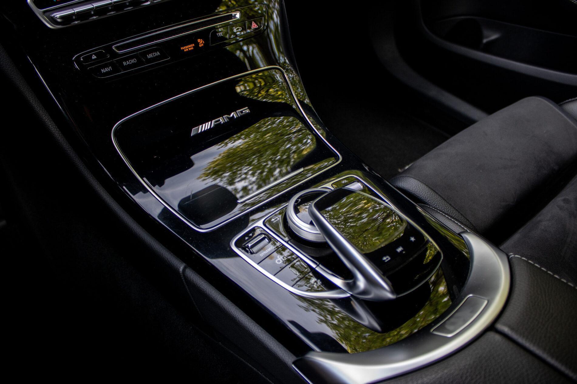 2017 Mercedes-Benz C 63 AMG S, bílá kombi, 79 170 km
