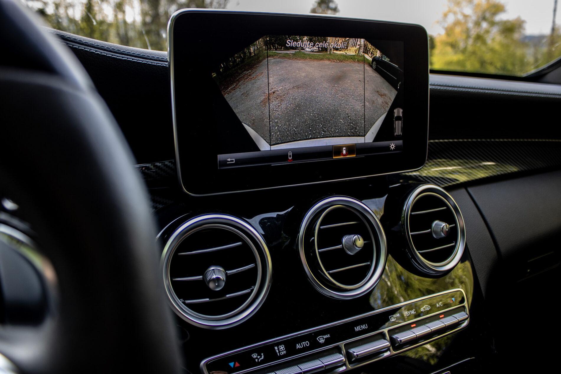 2017 Mercedes-Benz C 63 AMG S, bílá kombi, 79 170 km