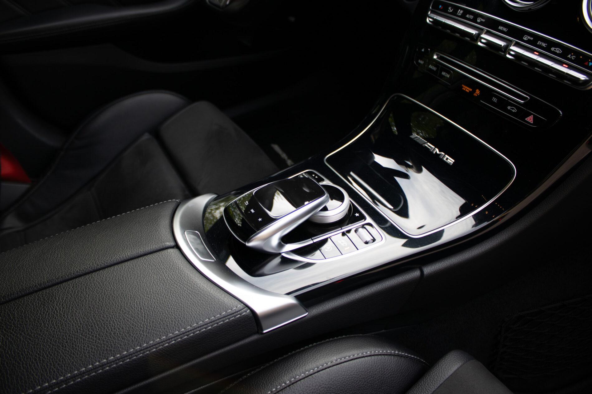 2017 Mercedes-Benz C 63 AMG S, bílá kombi, 79 170 km