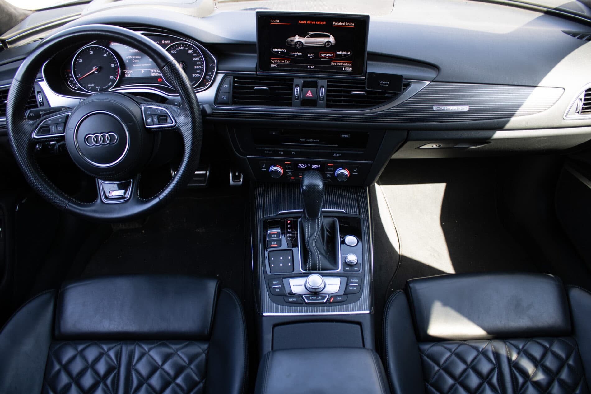 2017 AUDI A6, modrá kombi, 82 560 km