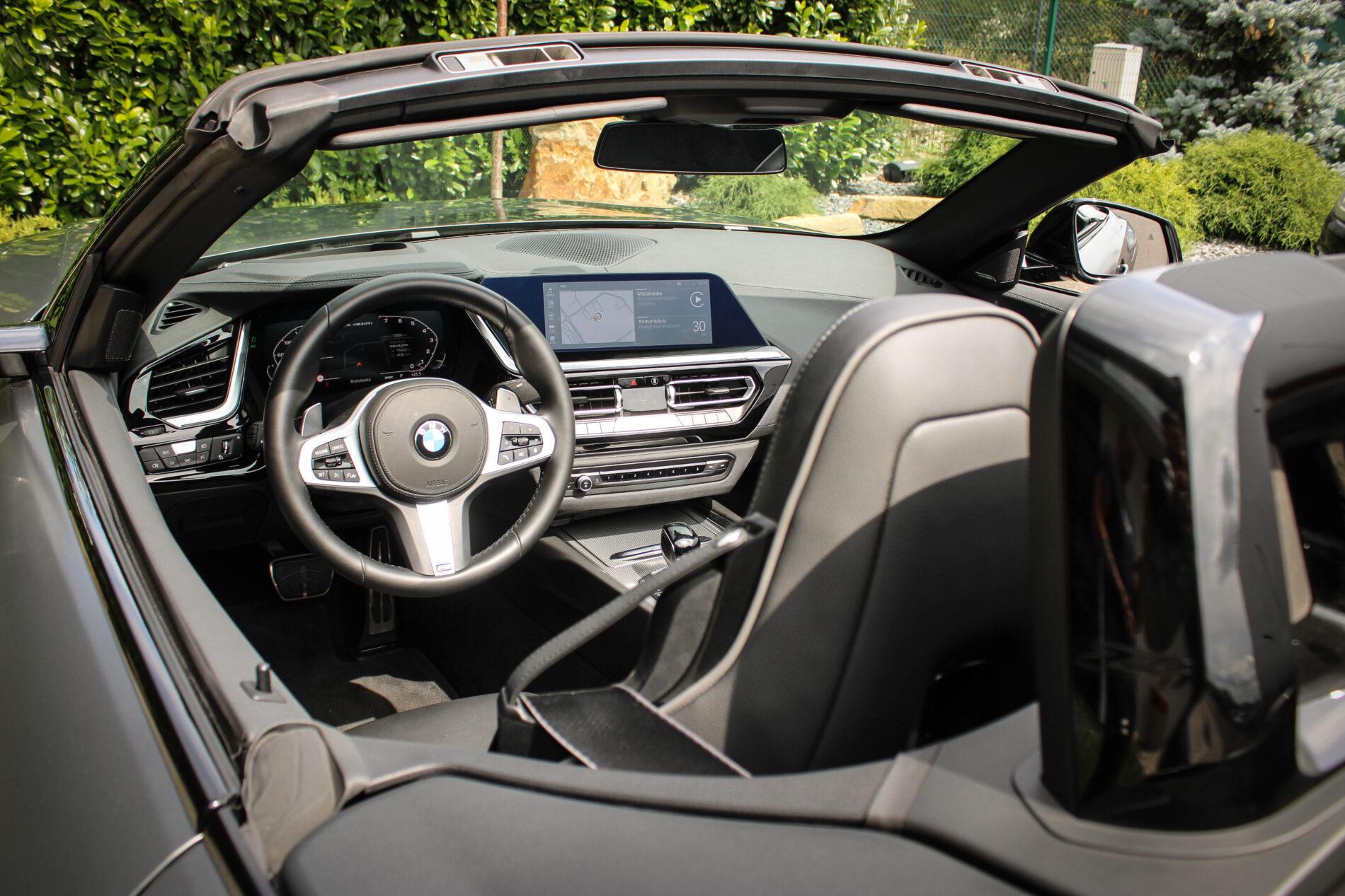 2024 BMW Z4 M40i, šedá kabriolet, 27 660 km