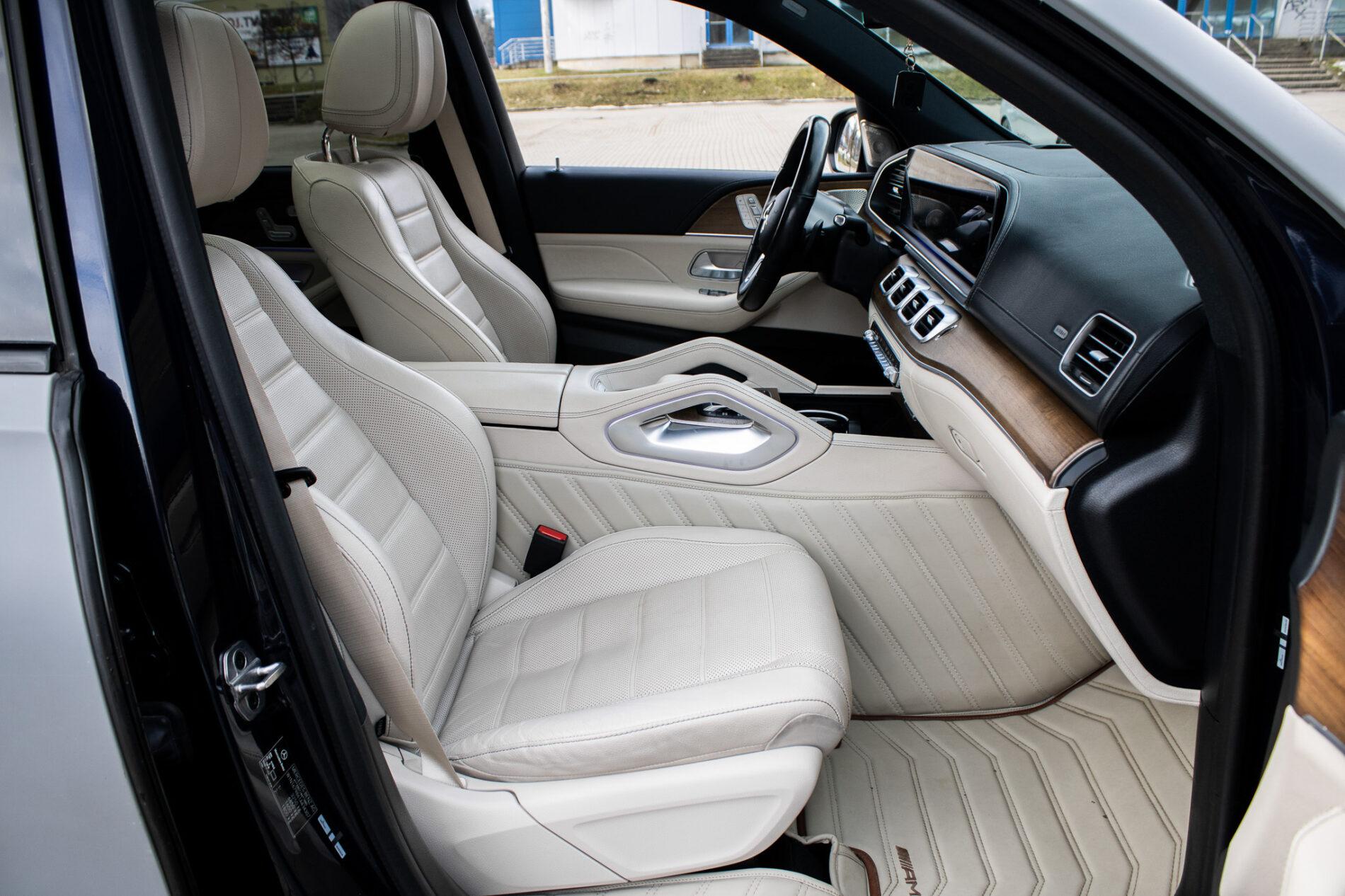 2021 Mercedes-Benz GLS 580, šedá suv, 109 687 km