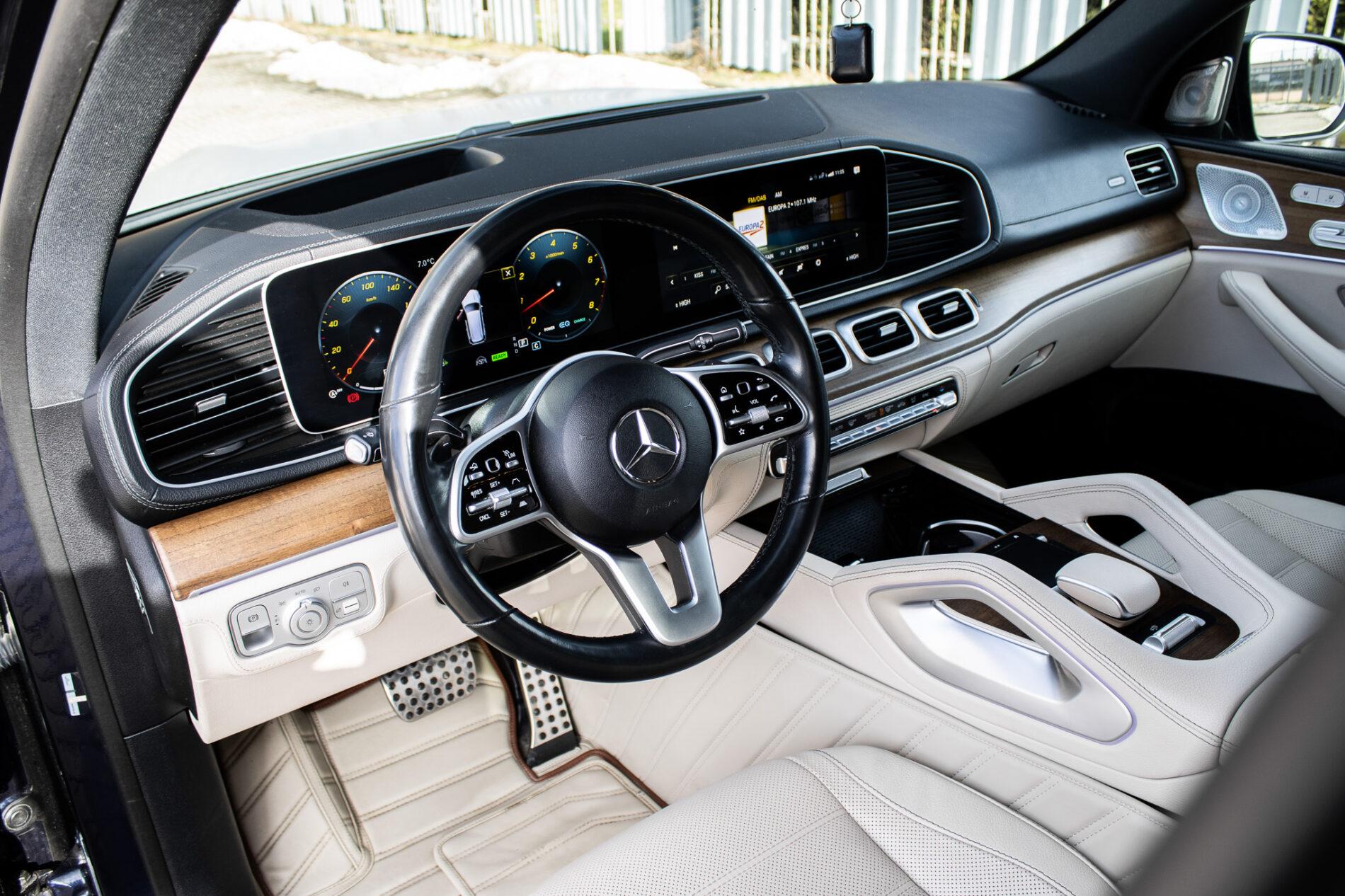 2021 Mercedes-Benz GLS 580, šedá suv, 109 687 km