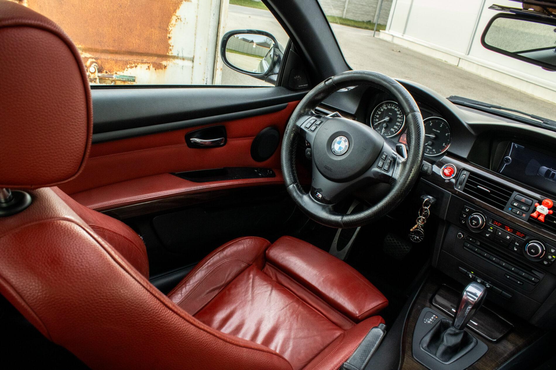 2010 BMW 330d, bílá kupé, 297 399 km