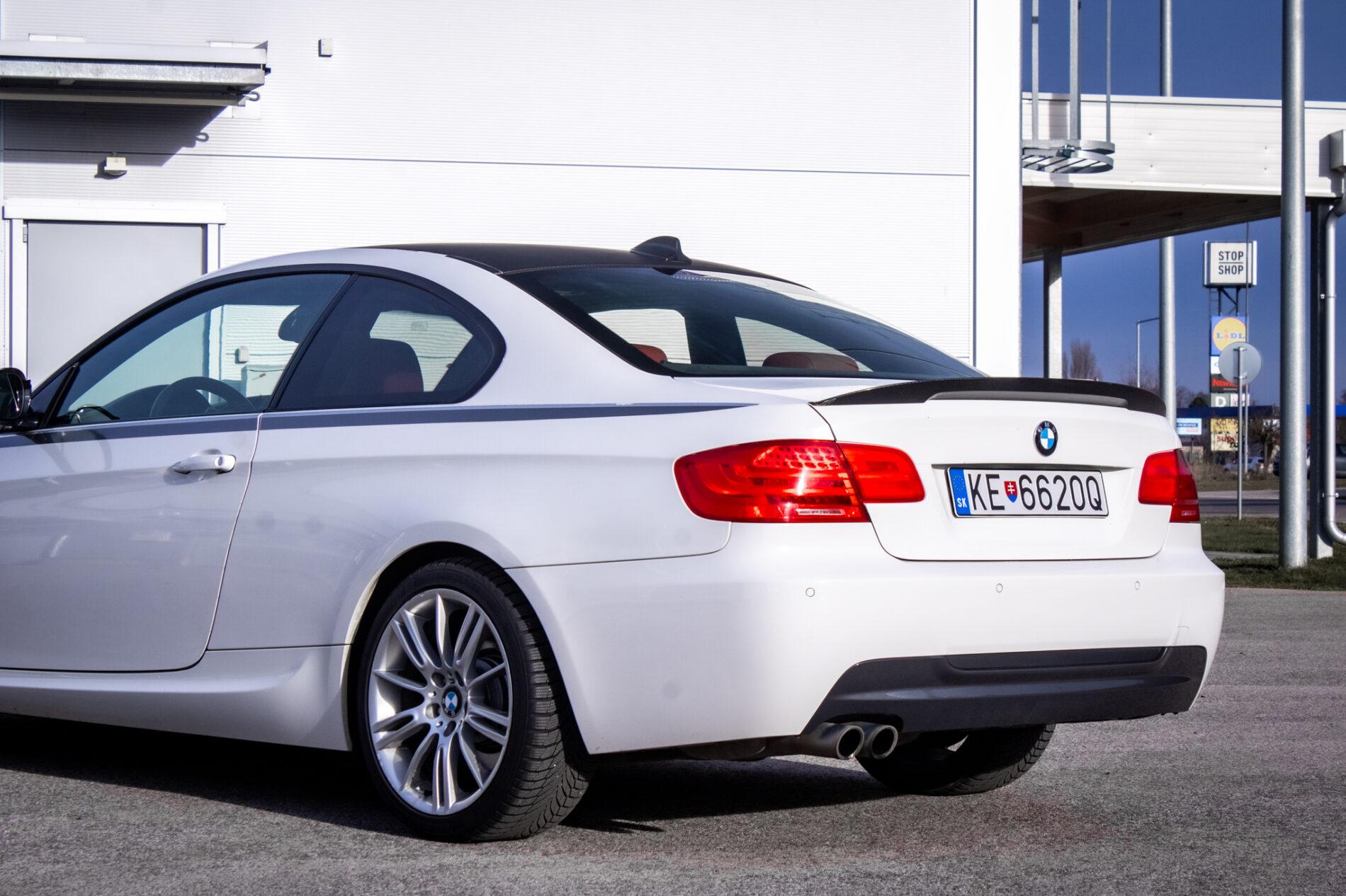 2010 BMW 330d, bílá kupé, 297 399 km