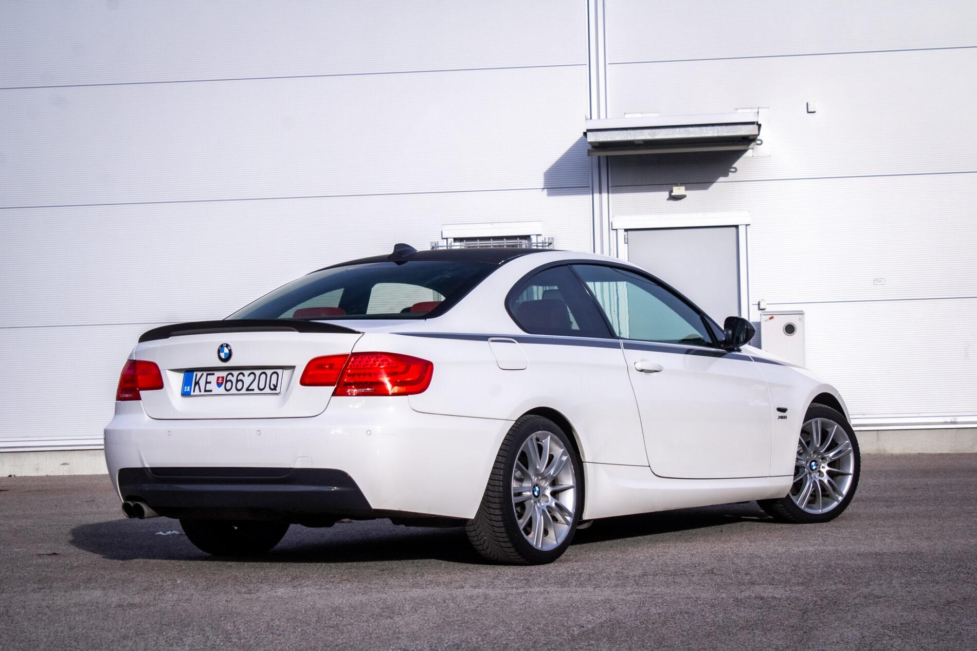 2010 BMW 330d, bílá kupé, 297 399 km