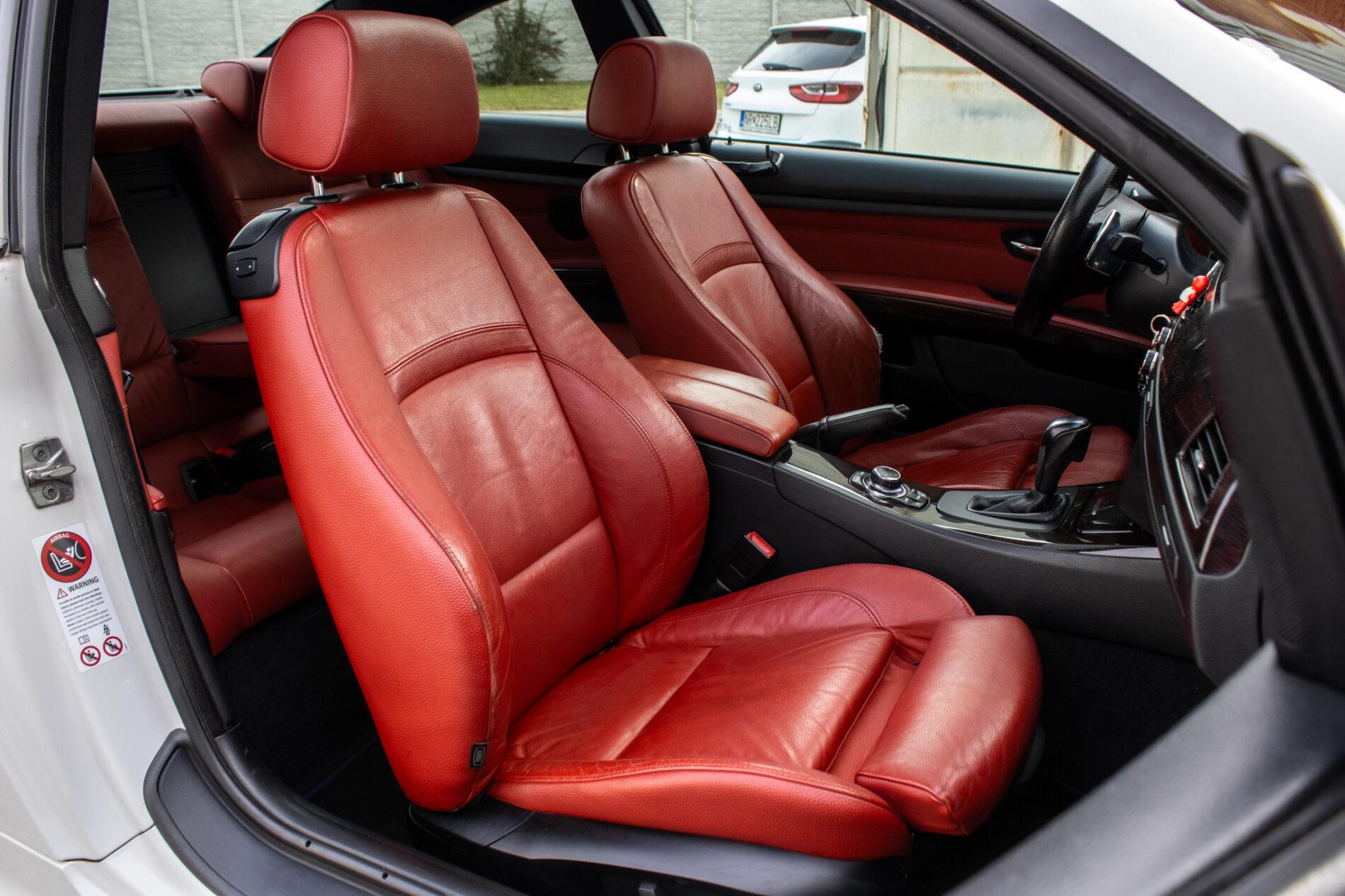 2010 BMW 330d, bílá kupé, 297 399 km
