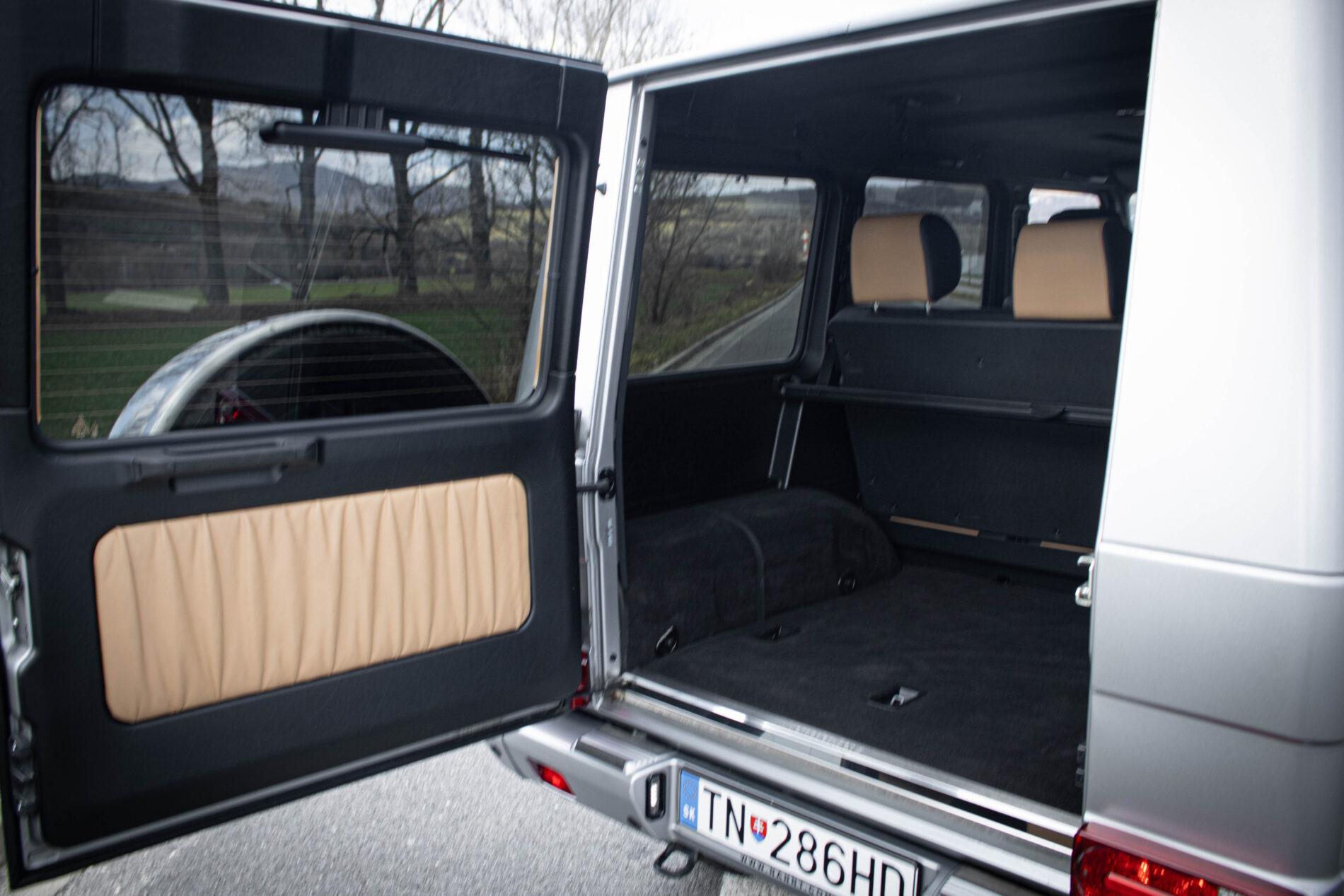 2011 Mercedes-Benz G 500, šedá suv, 89 163 km