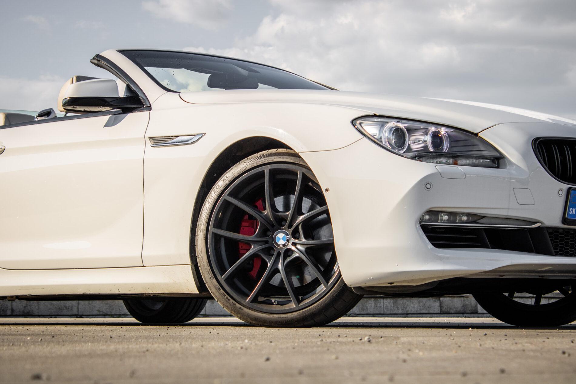 2011 BMW 640i, bílá kabriolet, 177 355 km