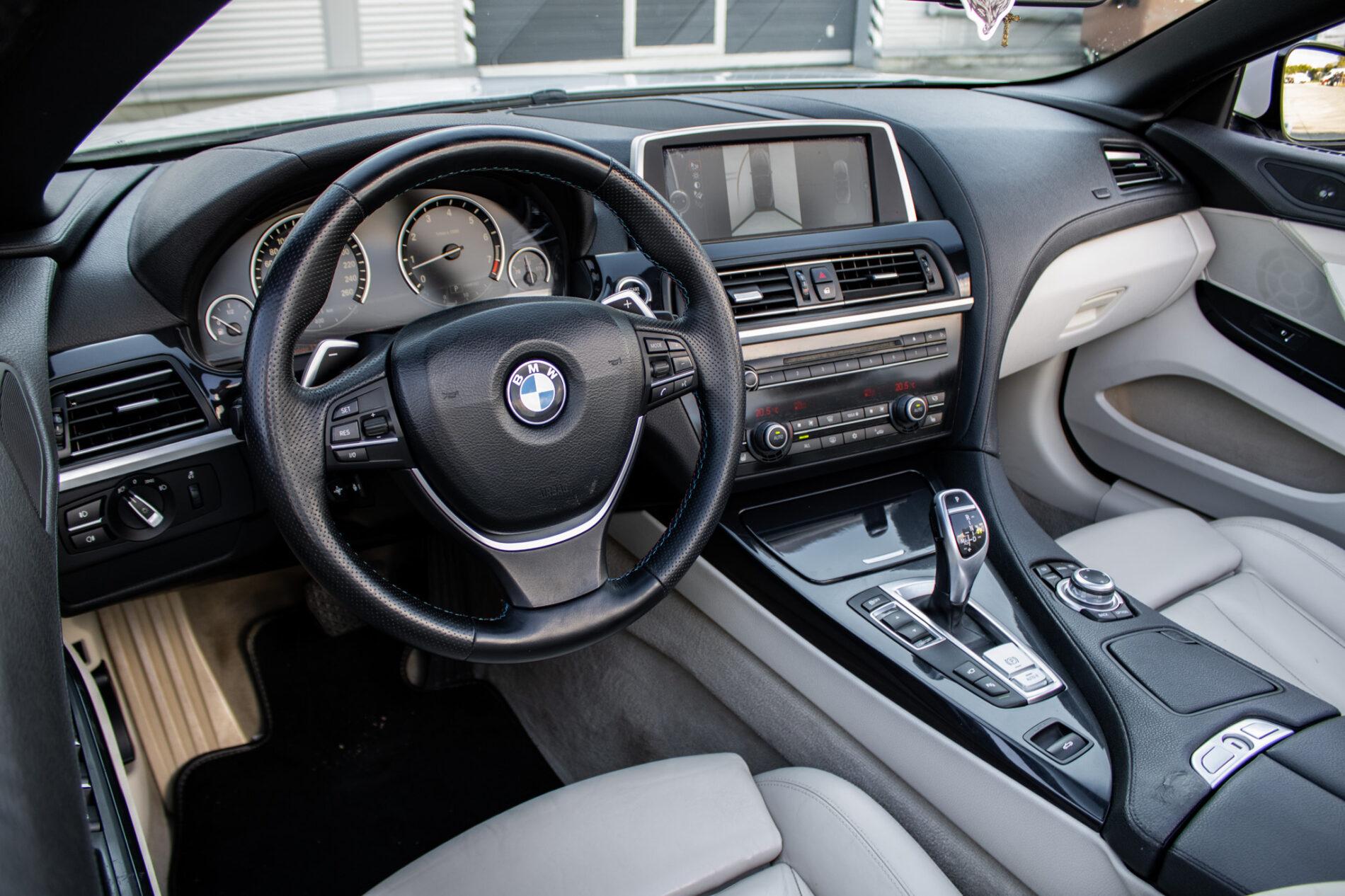 2011 BMW 640i, bílá kabriolet, 177 355 km